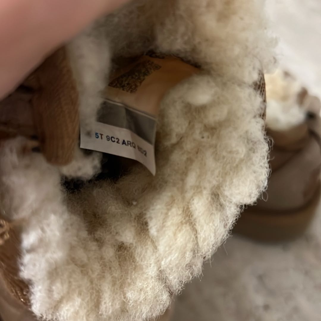 Ugg Bot — görsel 5/8