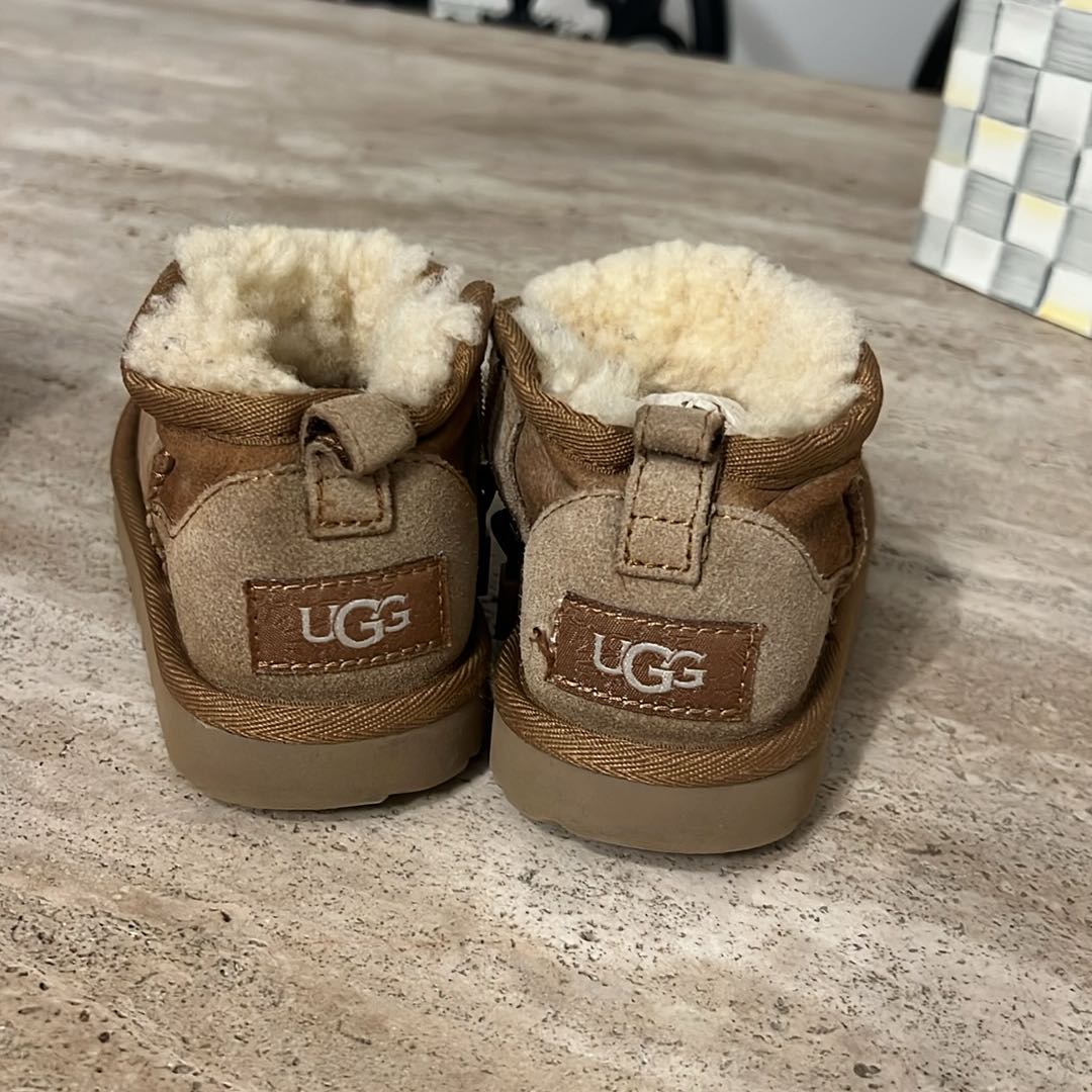 Ugg Bot — görsel 6/8