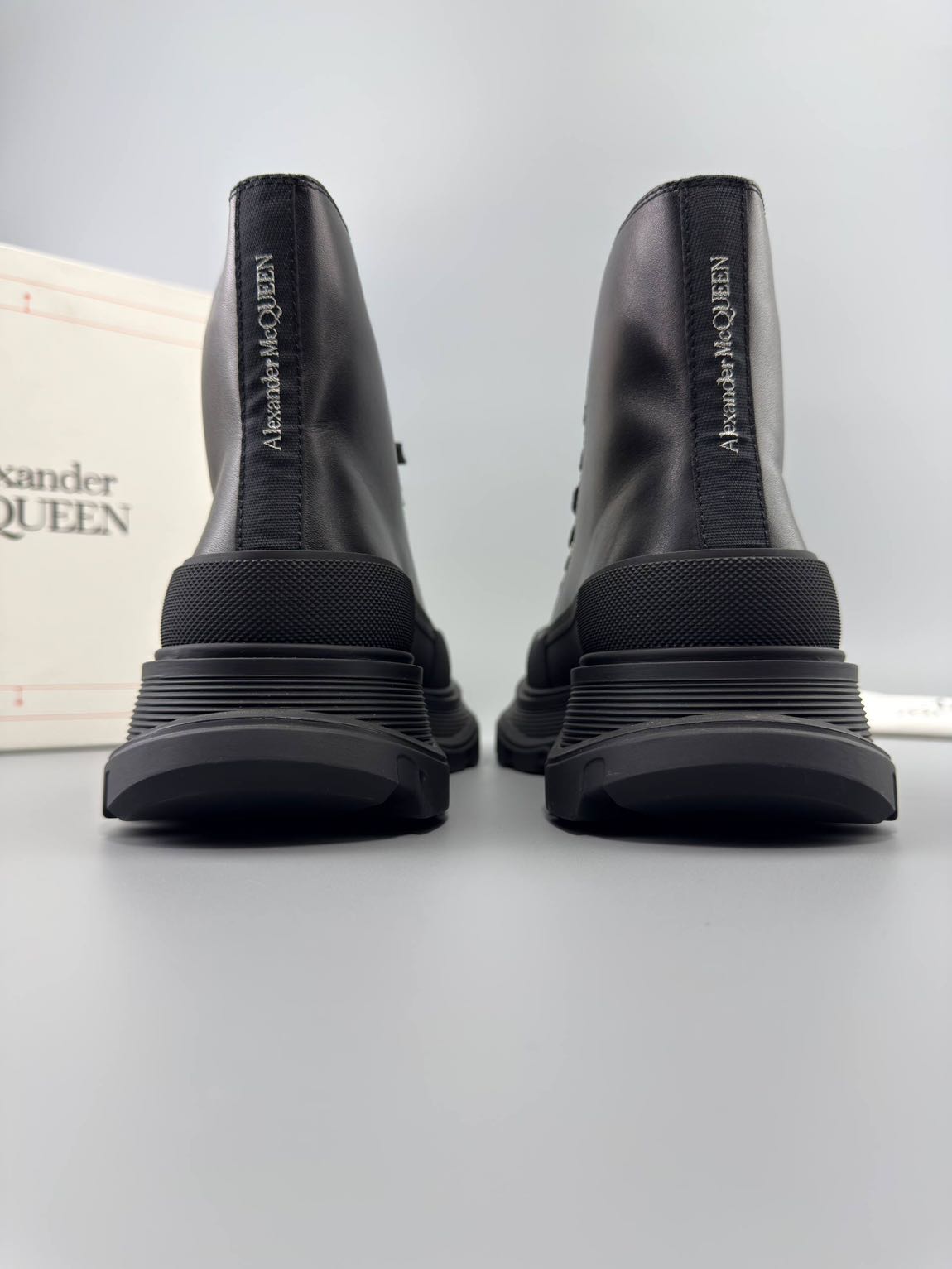 Alexander McQuuen bot men 40-45 arası — görsel 4/6