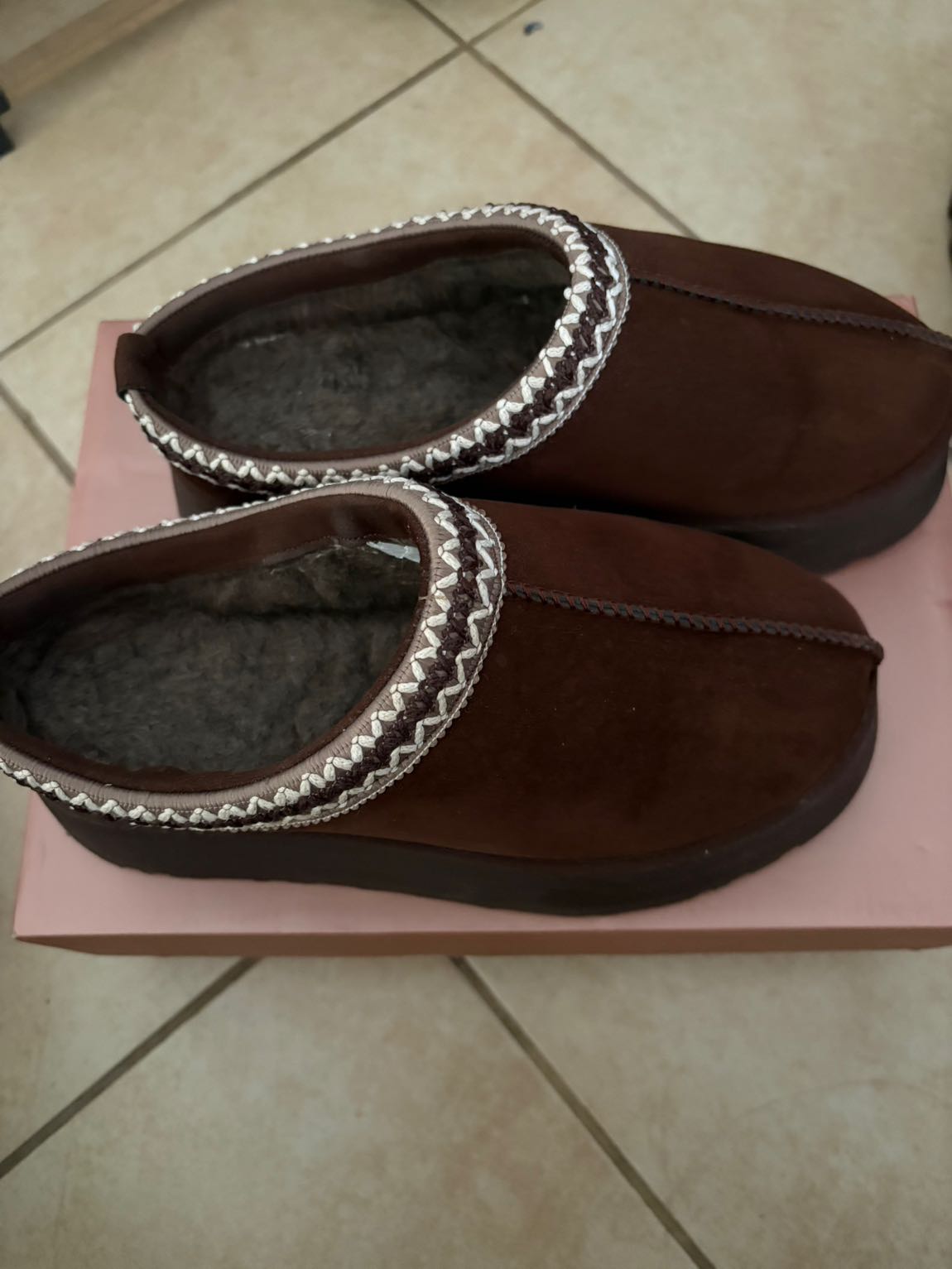 Marjin Ugg Terlik — görsel 6/9