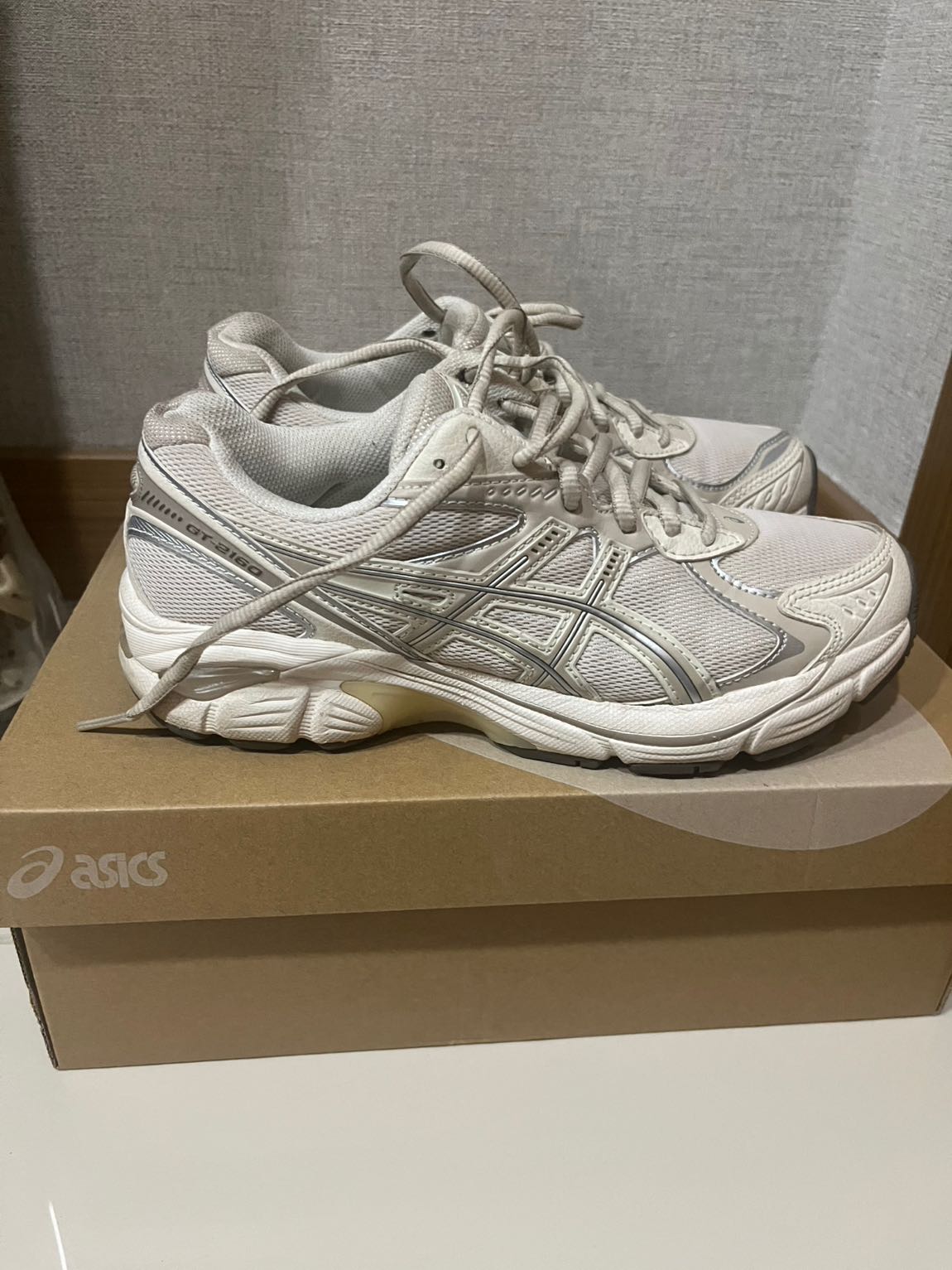 Krem sneakers — görsel 4/4