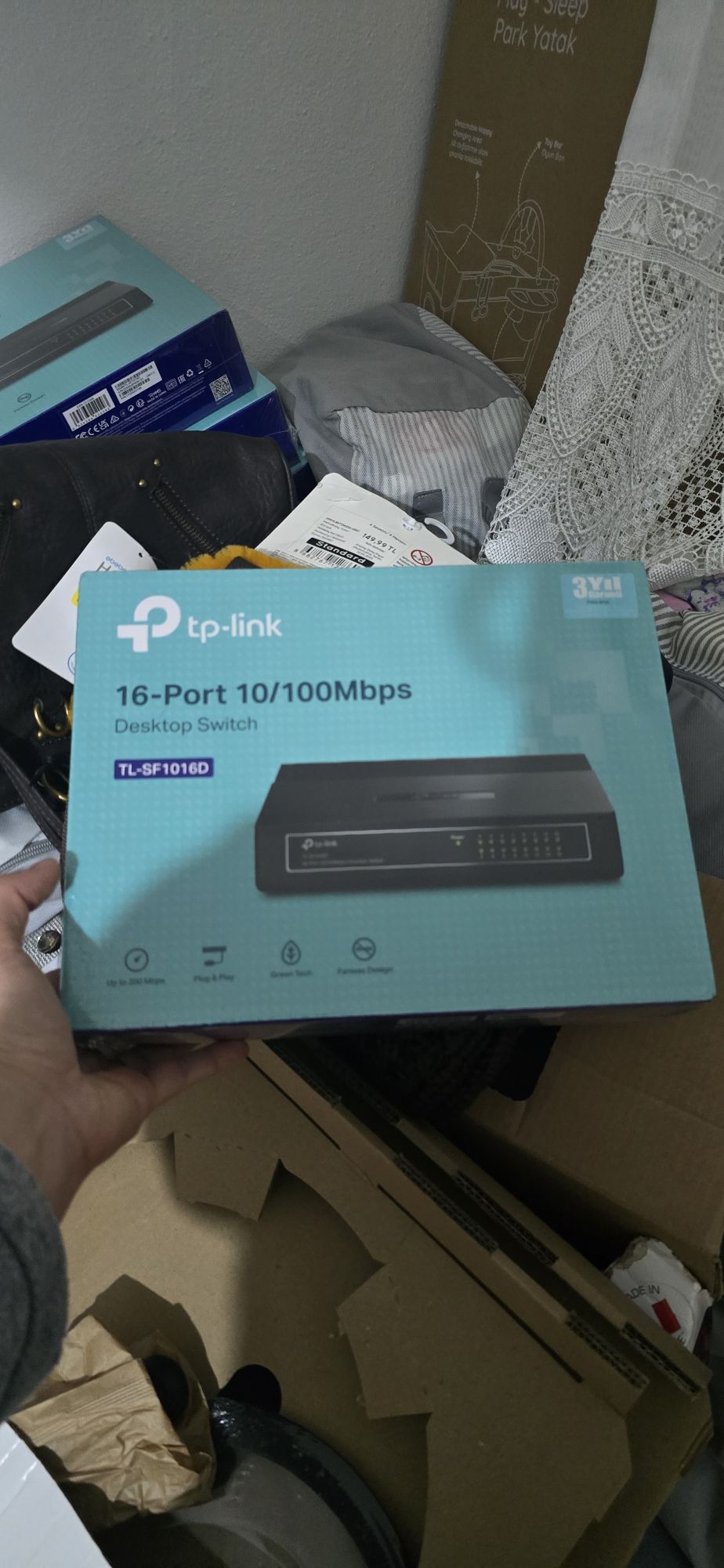TP-Link 16 Port Network Switch — görsel 2/2