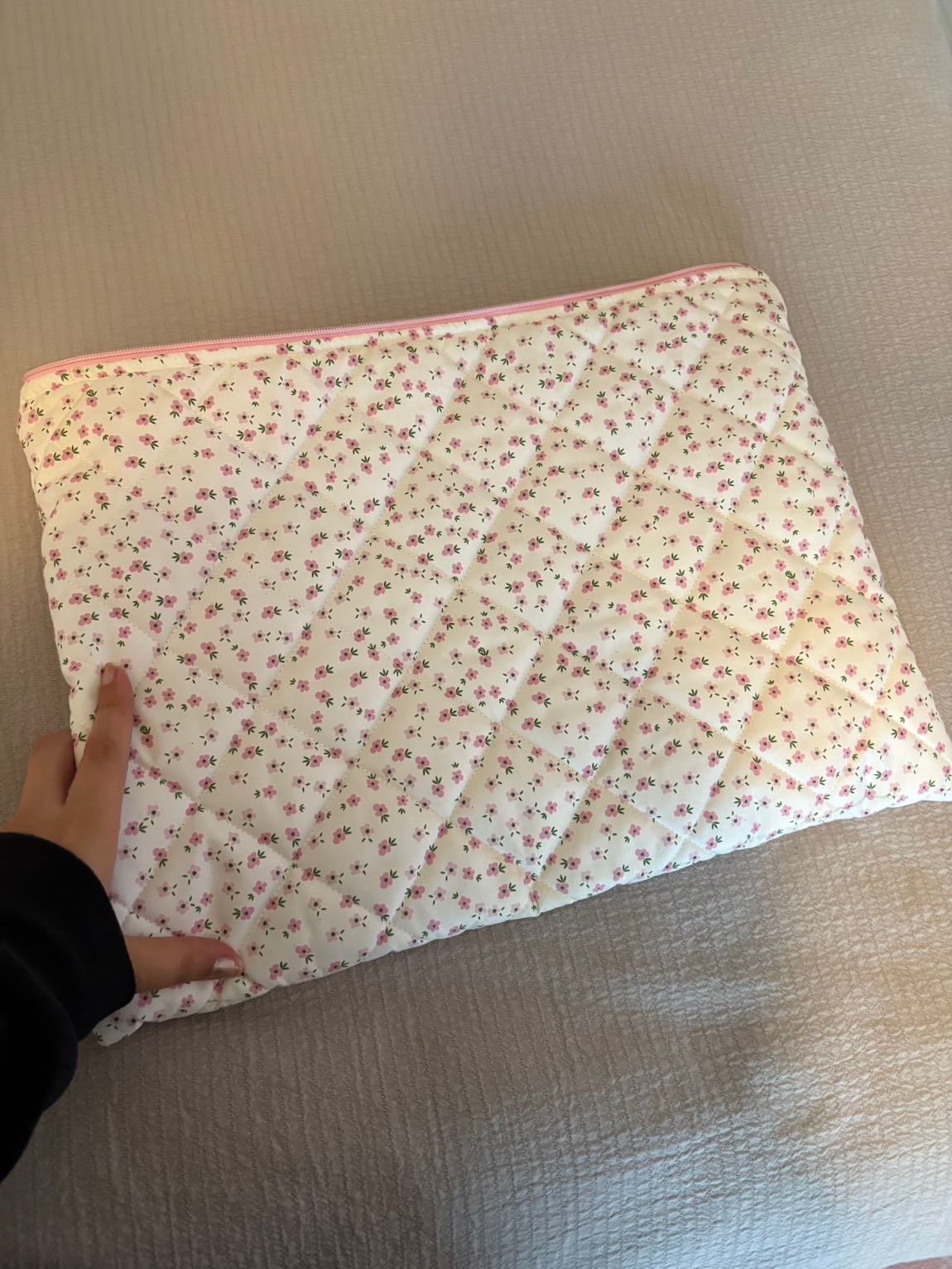 Çiçek Desenli Laptop Kılıfı — görsel 4/4