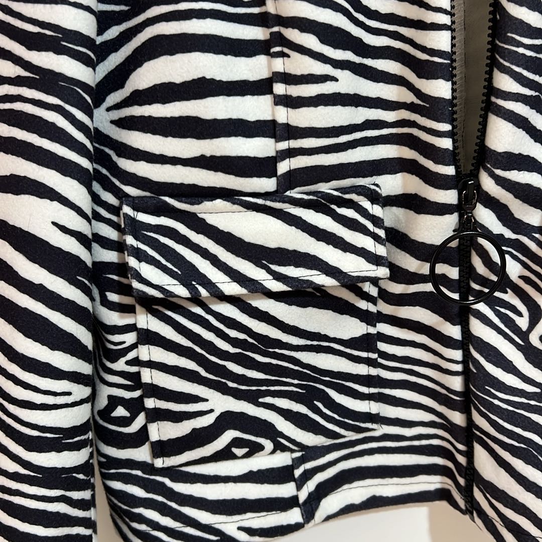 Zebra Desenli Ceket — görsel 2/5