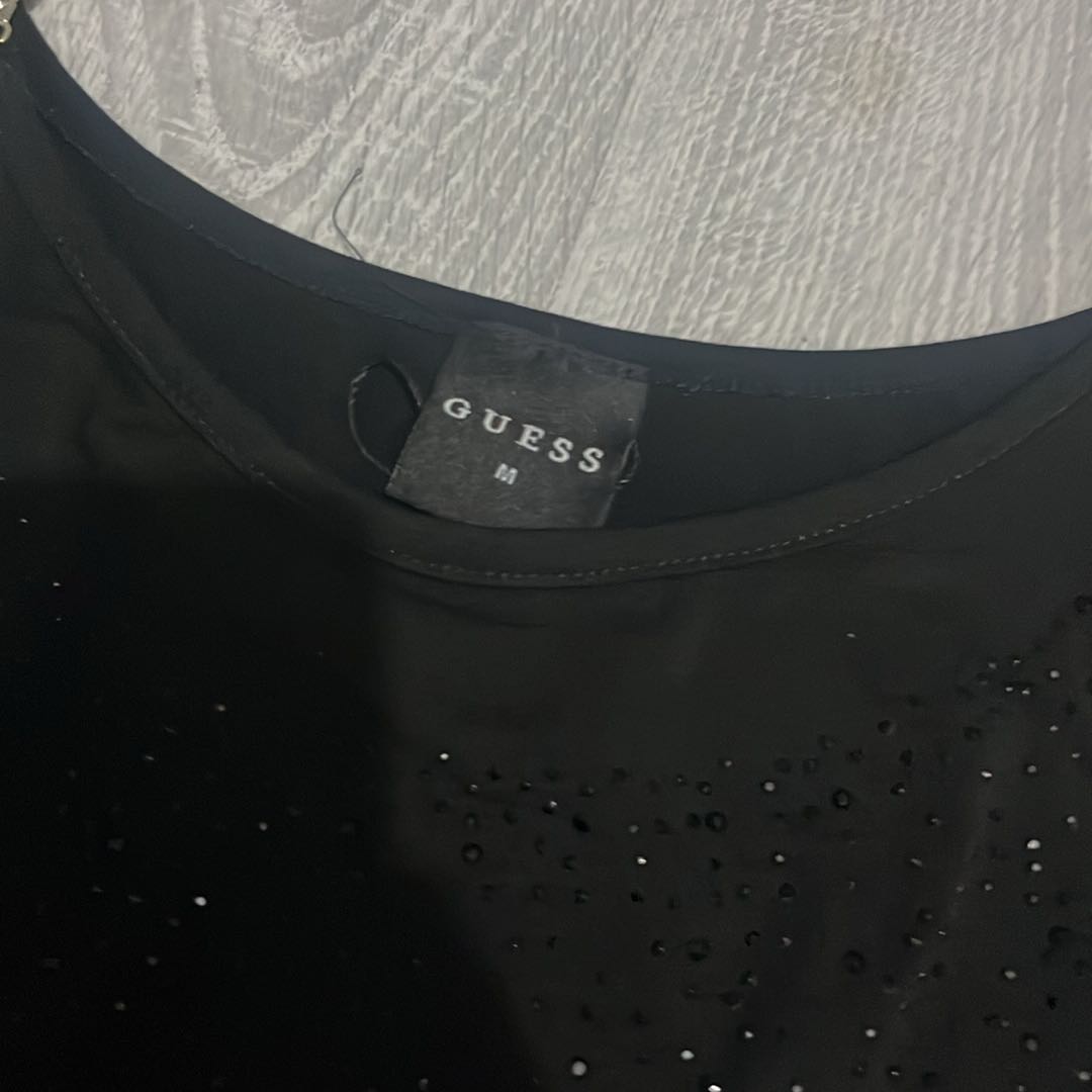 Siyah Atlet — görsel 3/3