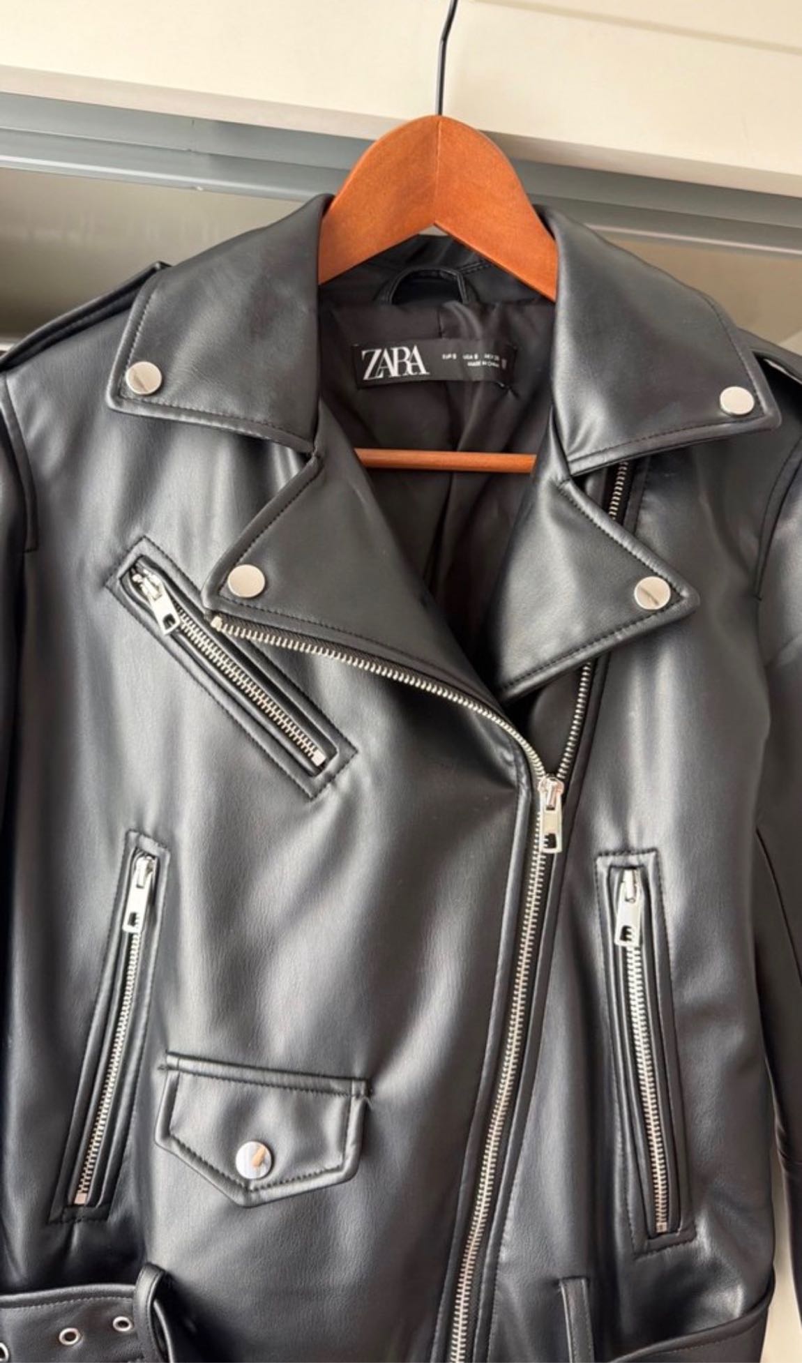 Zara Siyah Deri Biker Ceket — görsel 2/10