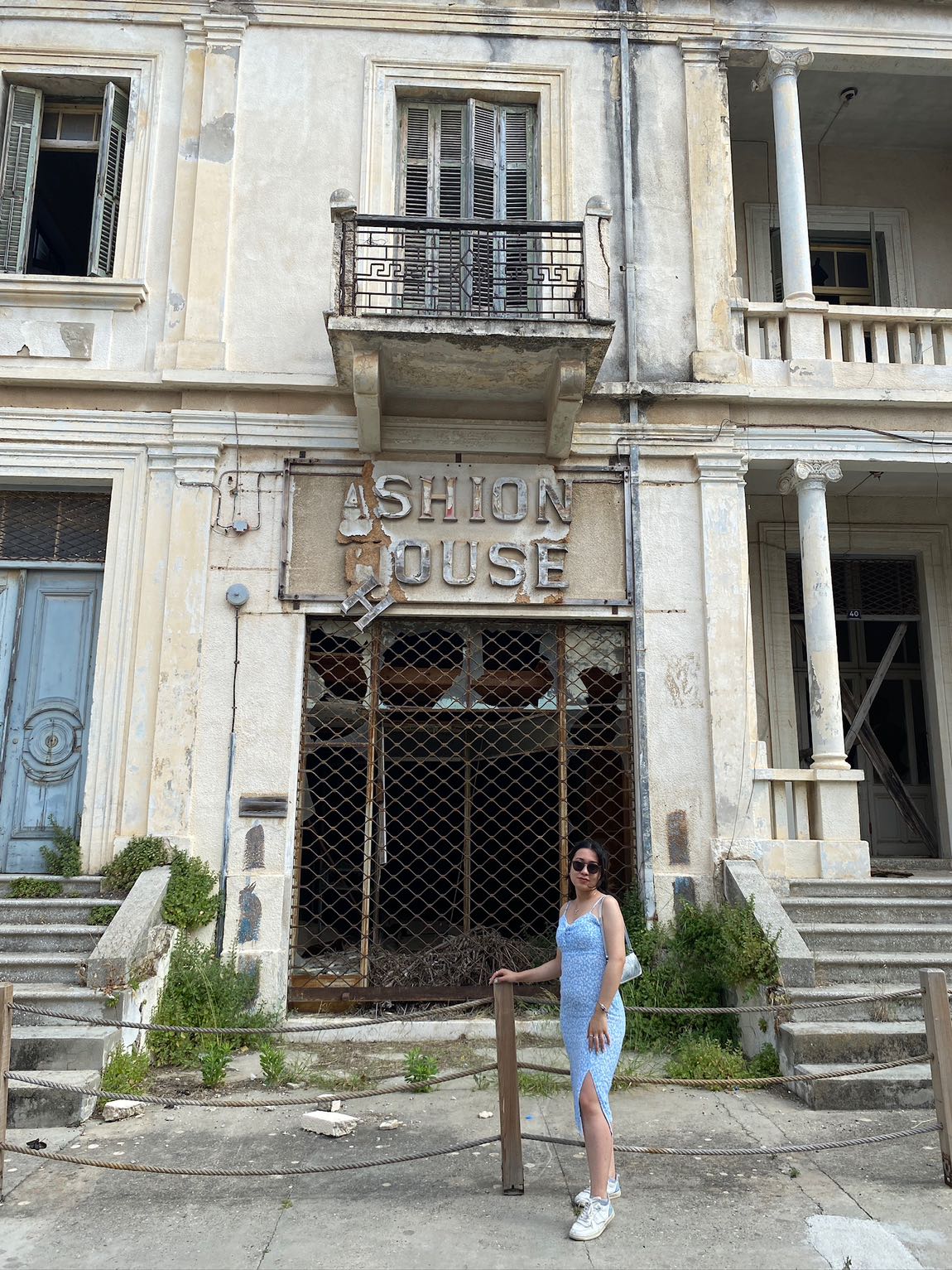 Yırtmaçlı günlük elbise — görsel 3/3