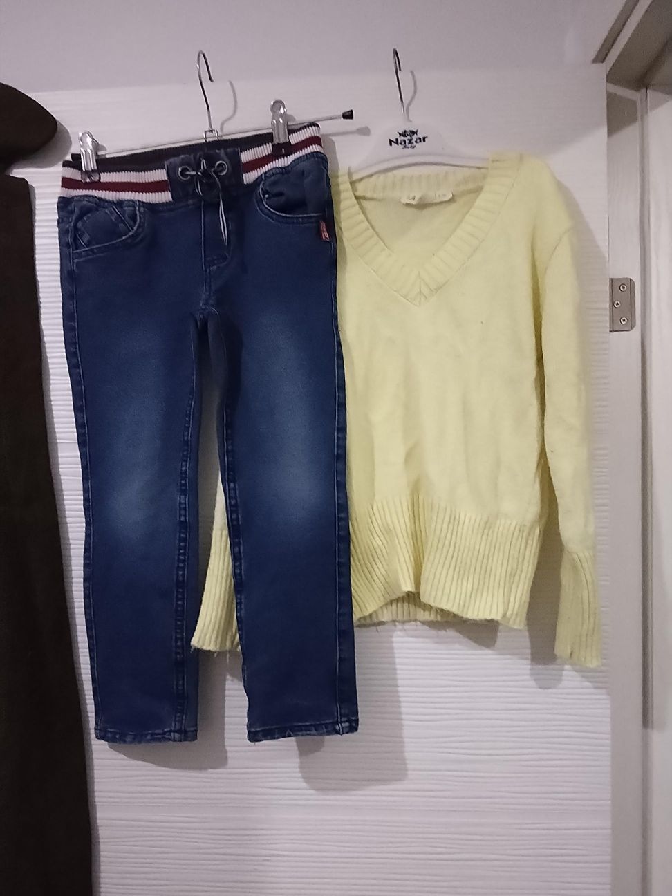 kot pantolon ve kazak — görsel 5/5