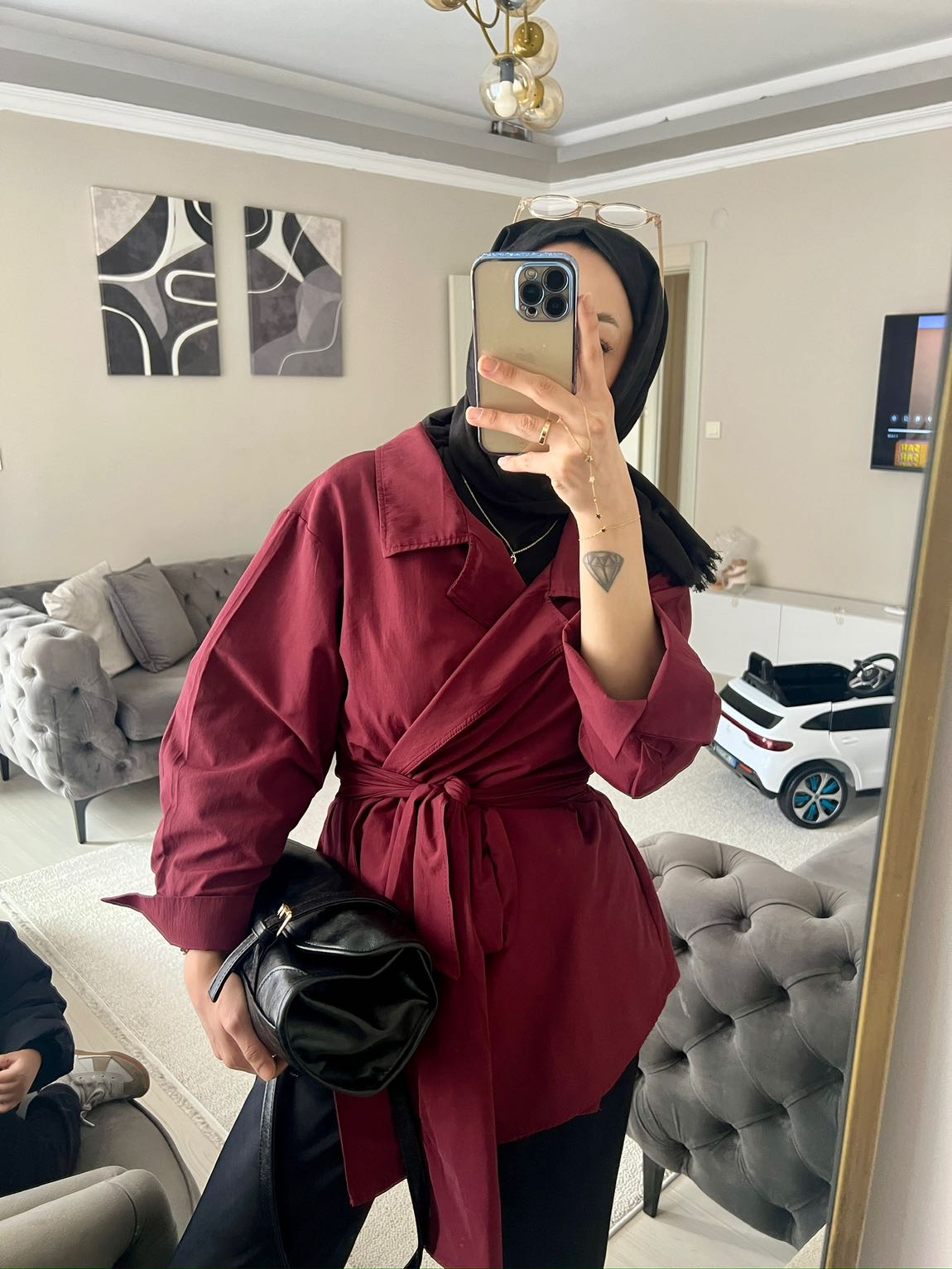 Bordo kuşaklı gömlek — görsel 3/3