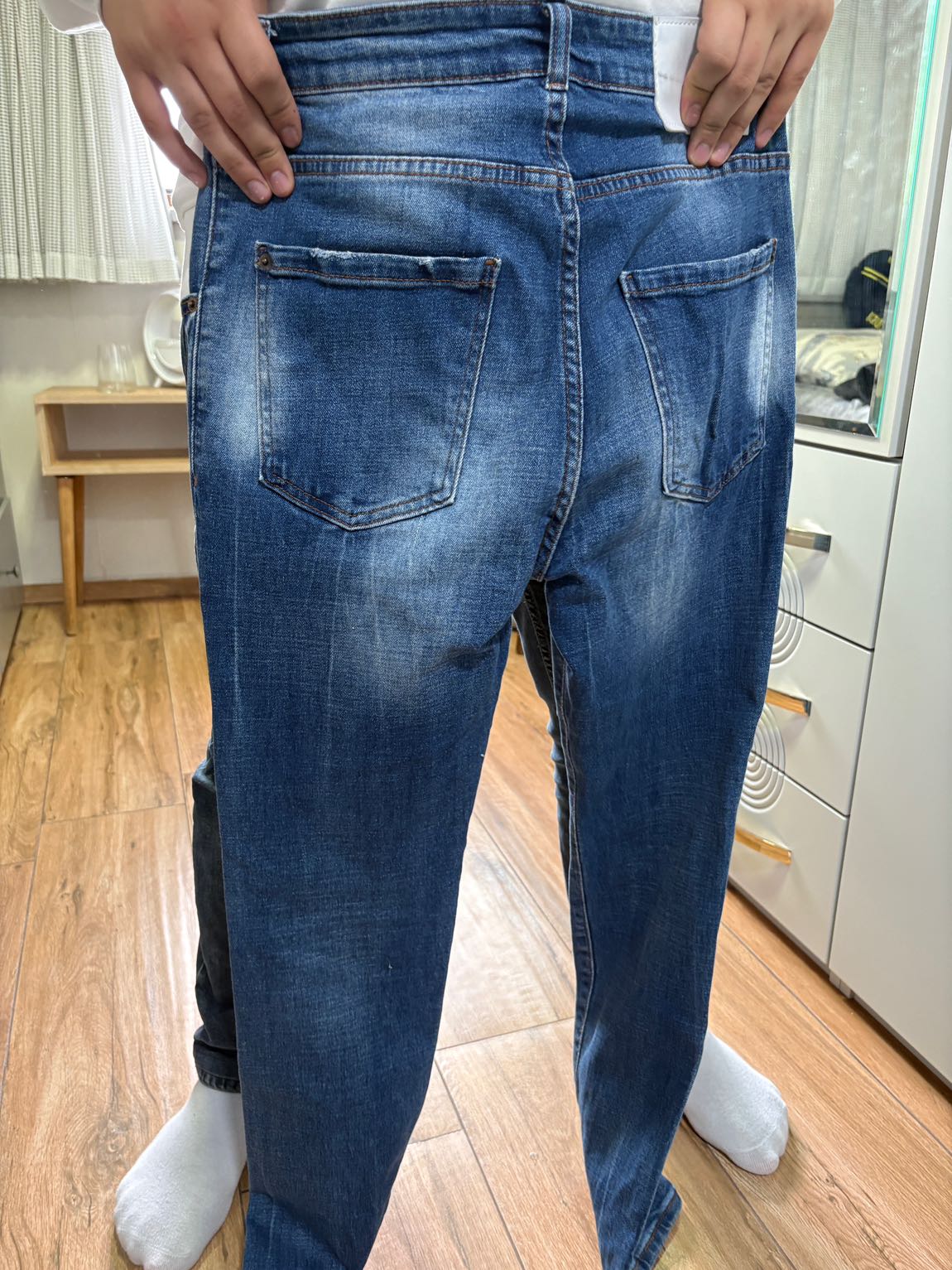 Dsquared2 Yırtık Jean — görsel 2/2