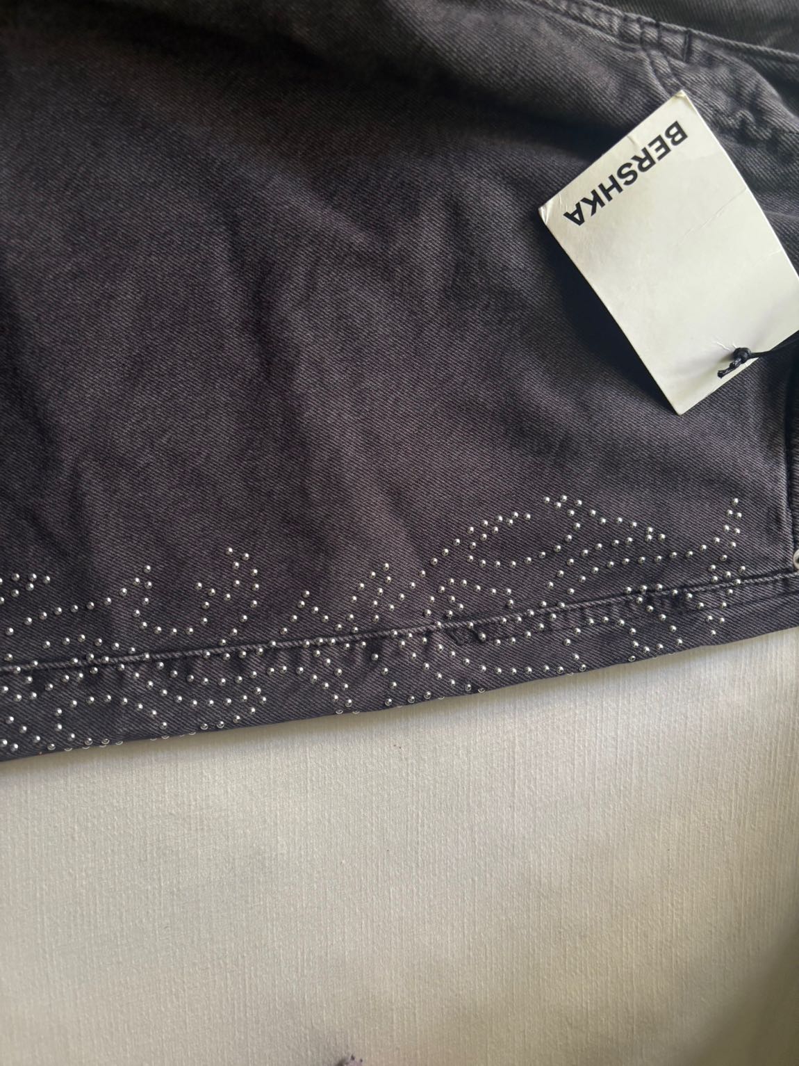 Bershka Taşlı Alev Desenli Füme Jean — görsel 10/11