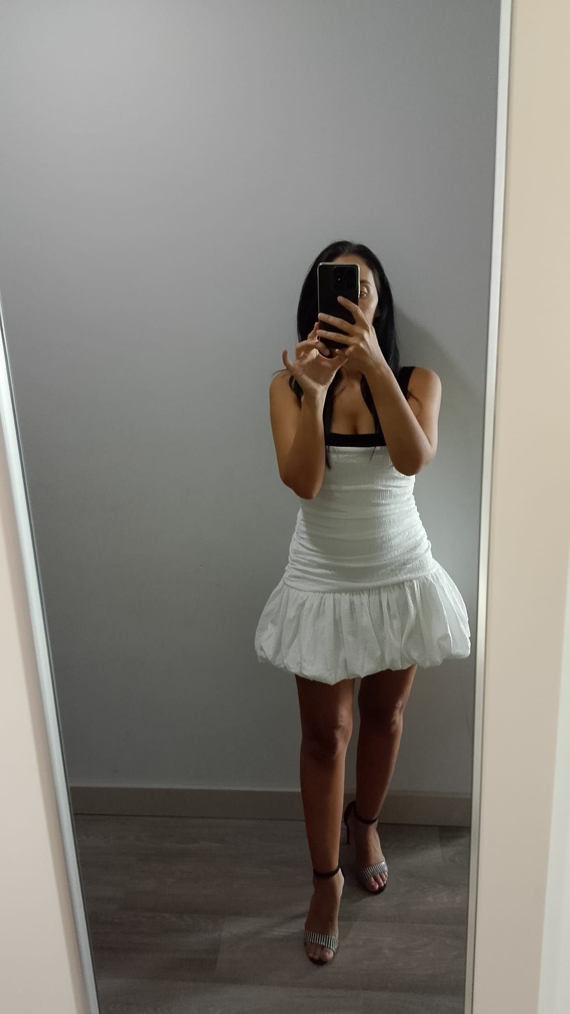 💕Beyaz Siyah Detaylı Mini Elbise💕 — görsel 3/4