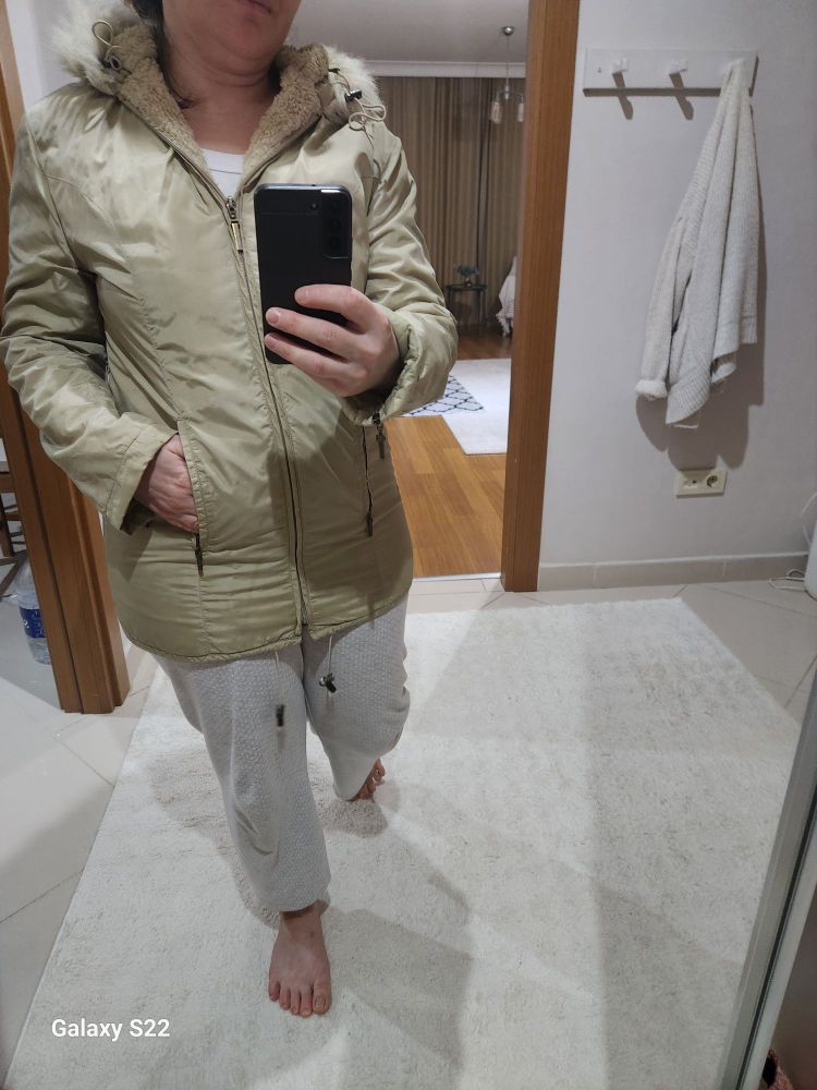 zara Kapüşonlu Mont — görsel 2/4
