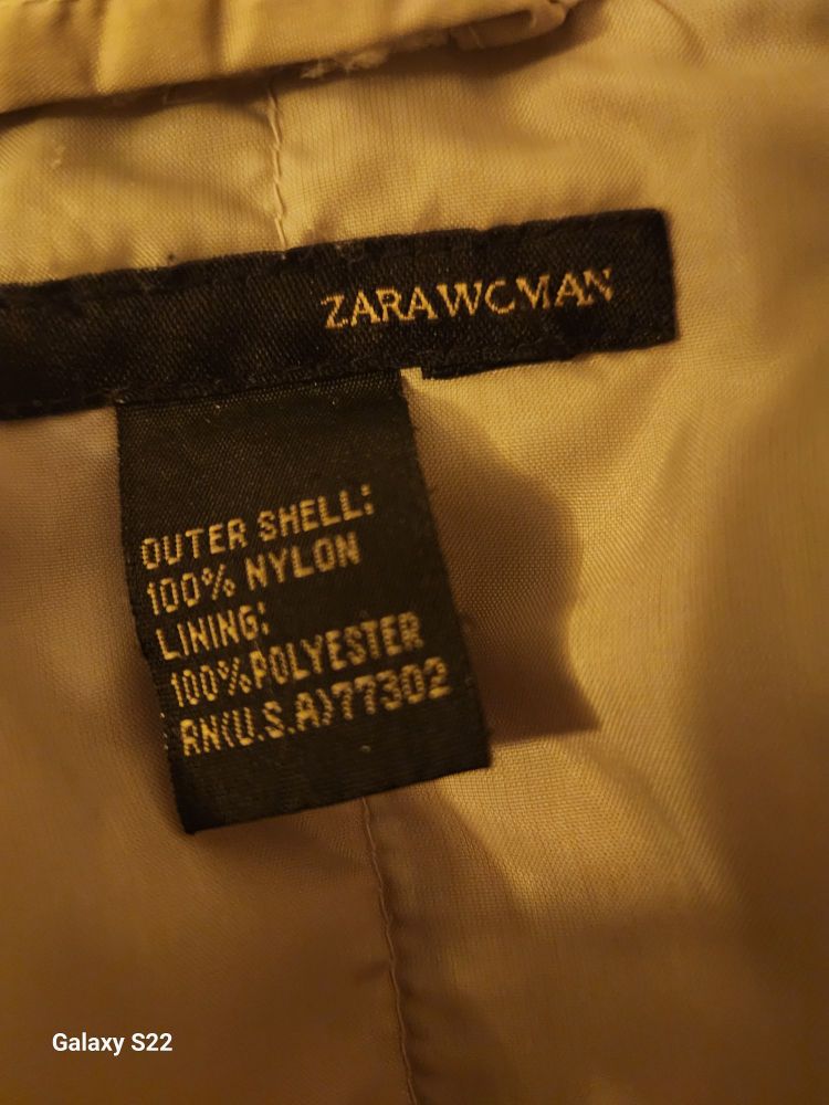 zara Kapüşonlu Mont — görsel 3/4