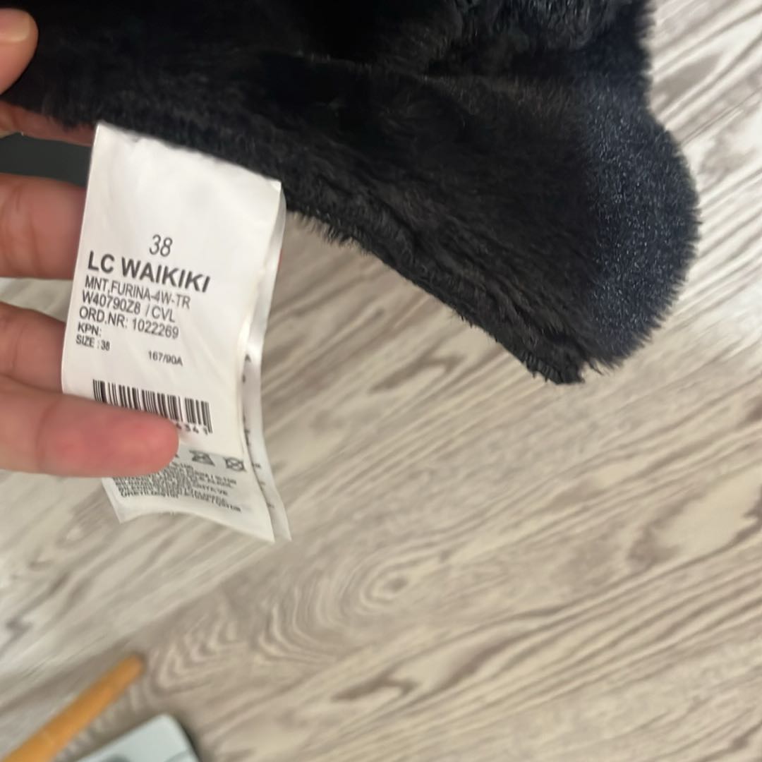 Siyah Suni Deri Mont — görsel 4/4