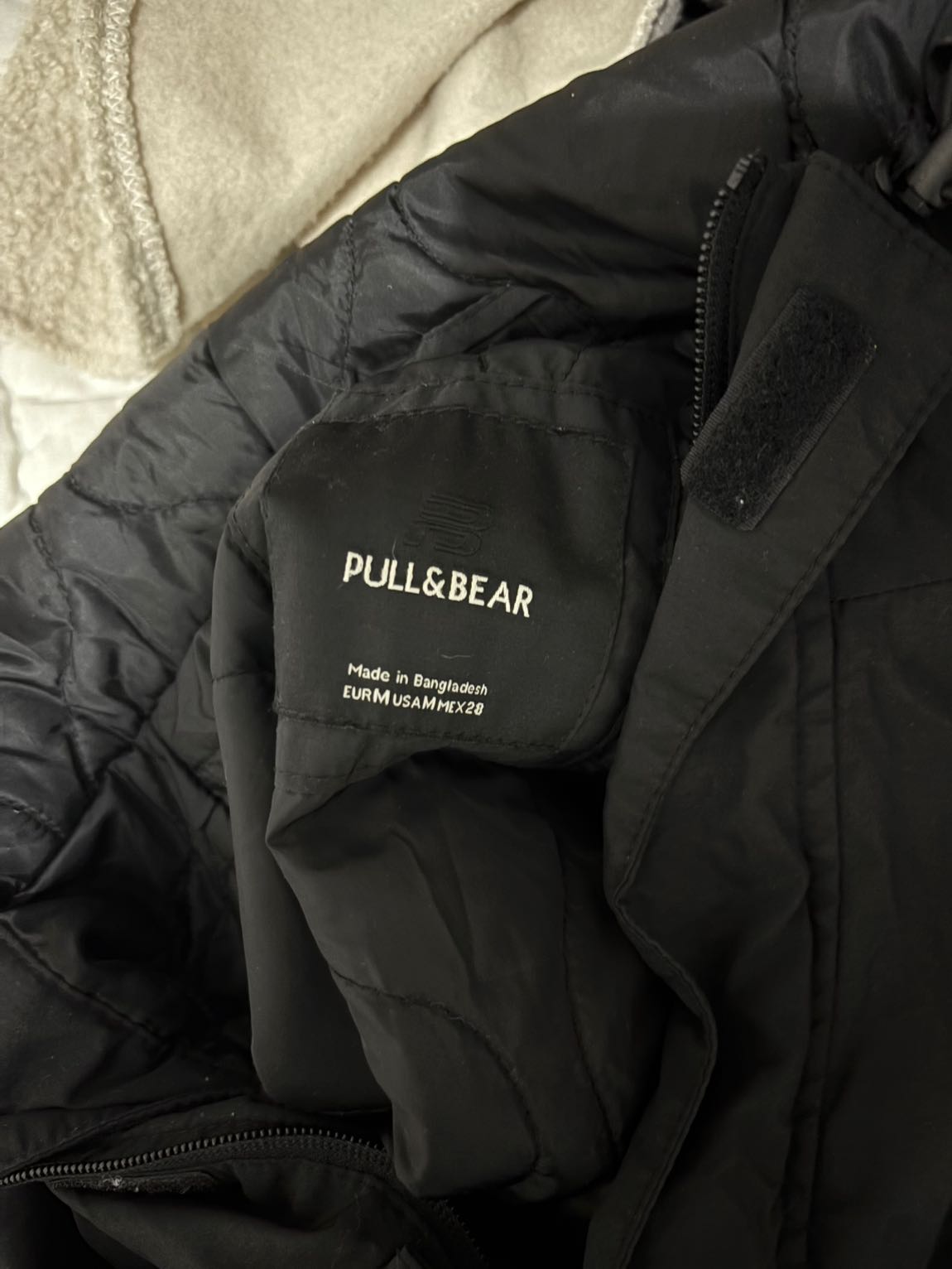 Pullbear Mont — görsel 4/4
