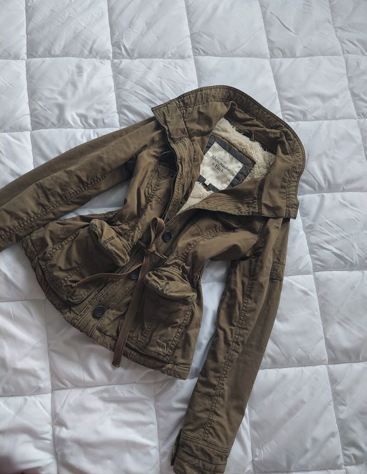 Fur Abercrombie & Fitch mont — görsel 3/5
