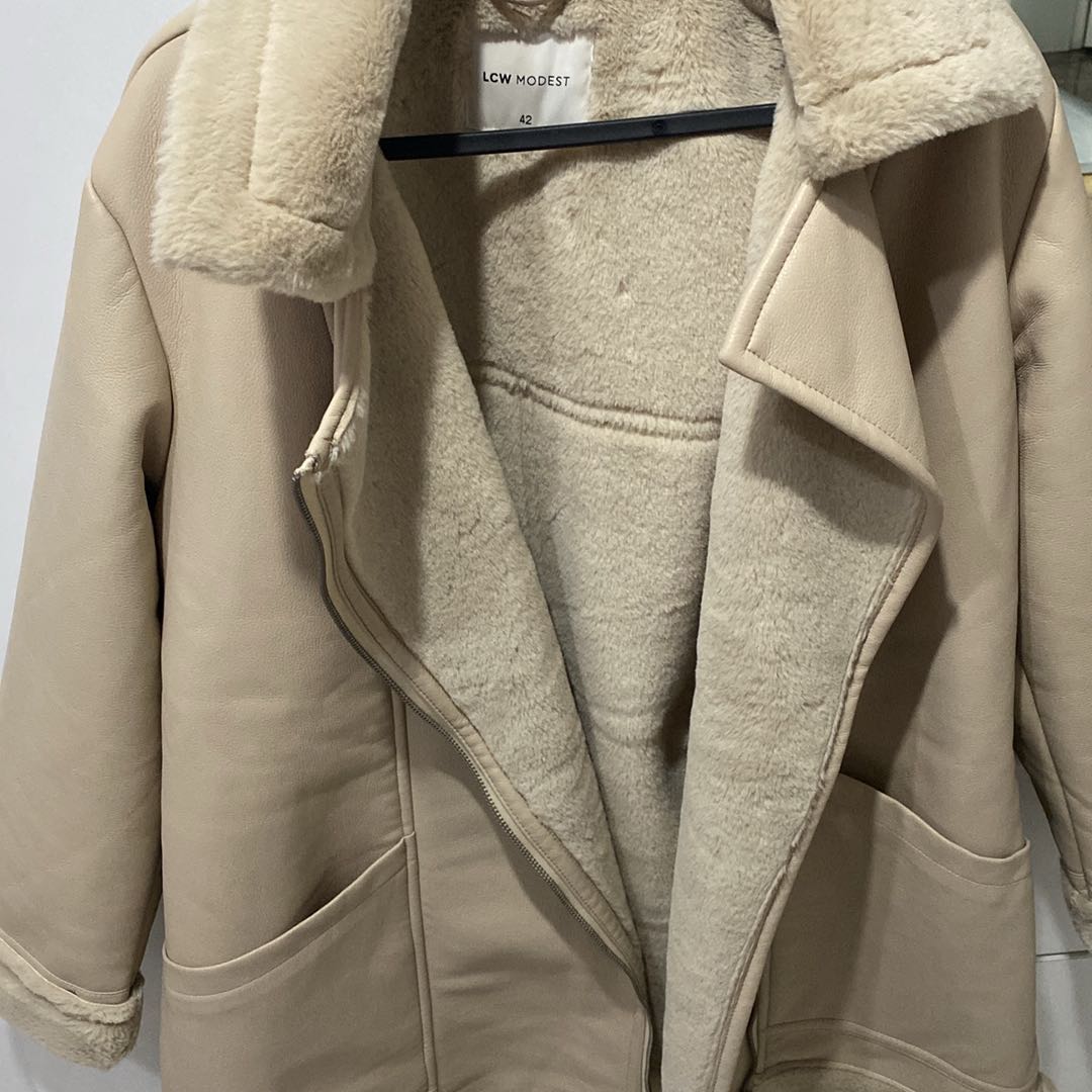 Bej Peluş Mont — görsel 3/3