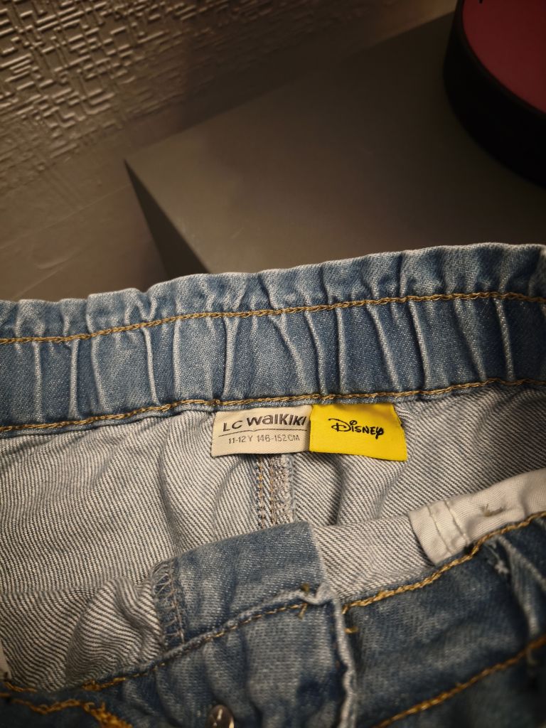 LCW Marka Mickey Mouse Denim Şort — görsel 3/4