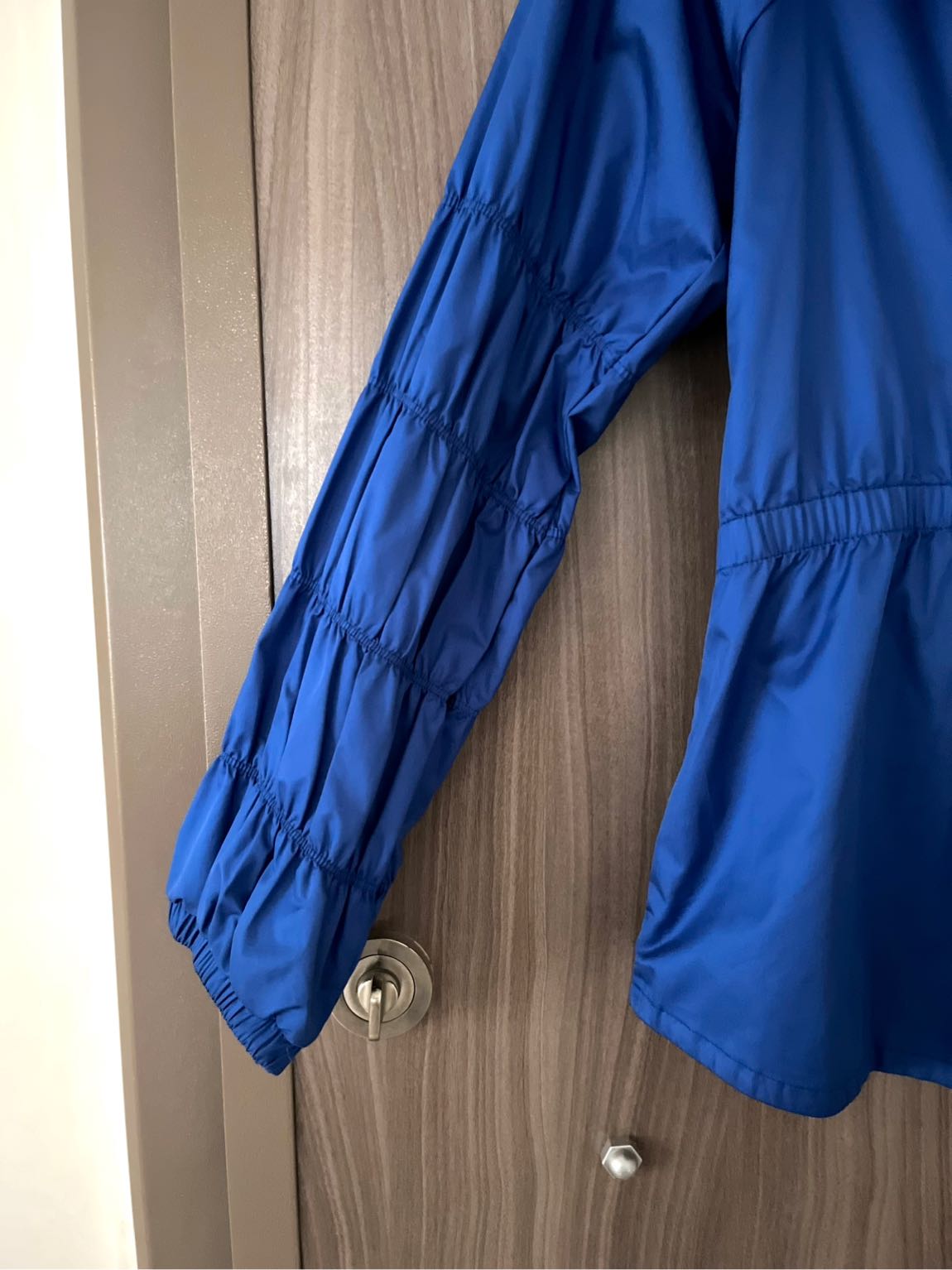 Adidas Clima kadın rüzgarlık yağmurluk — görsel 6/12