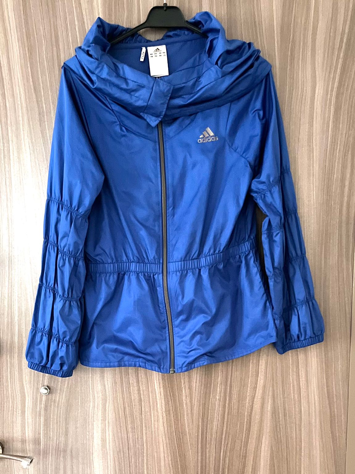 Adidas Clima kadın rüzgarlık yağmurluk — görsel 2/12