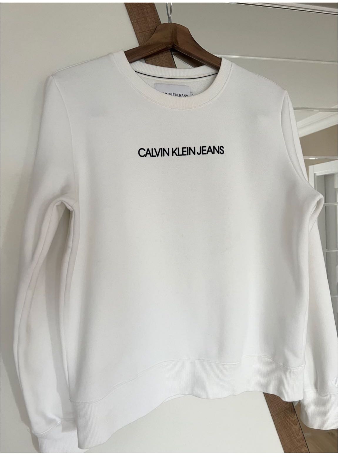Calvin klein içi tüylü beyaz sweatshirt — görsel 4/6