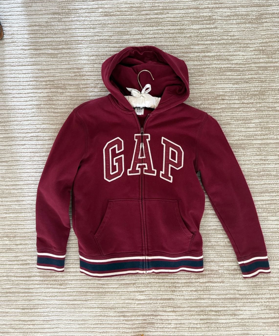 GAP Kapüşonlu Sweatshirt — görsel 3/3