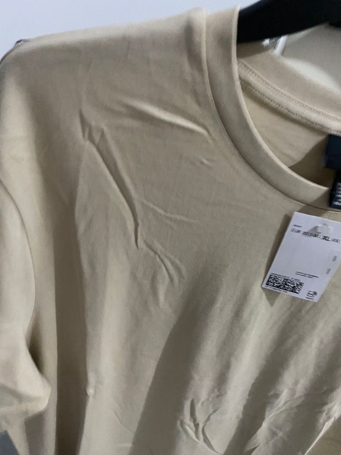 H&M Bisiklet Yaka Tişört — görsel 3/3