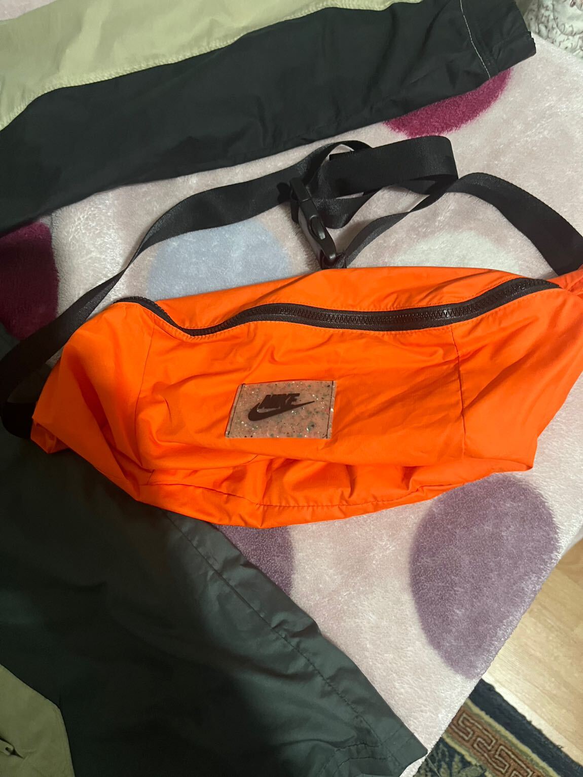 Nike yağmurluk — görsel 3/6