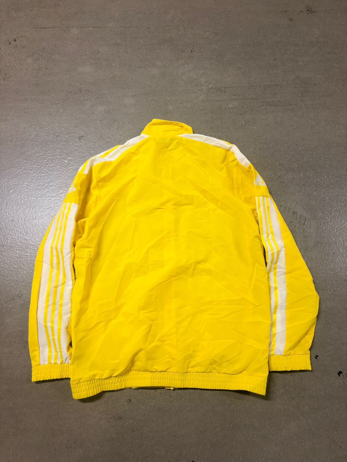 Adidas ceket — görsel 2/2