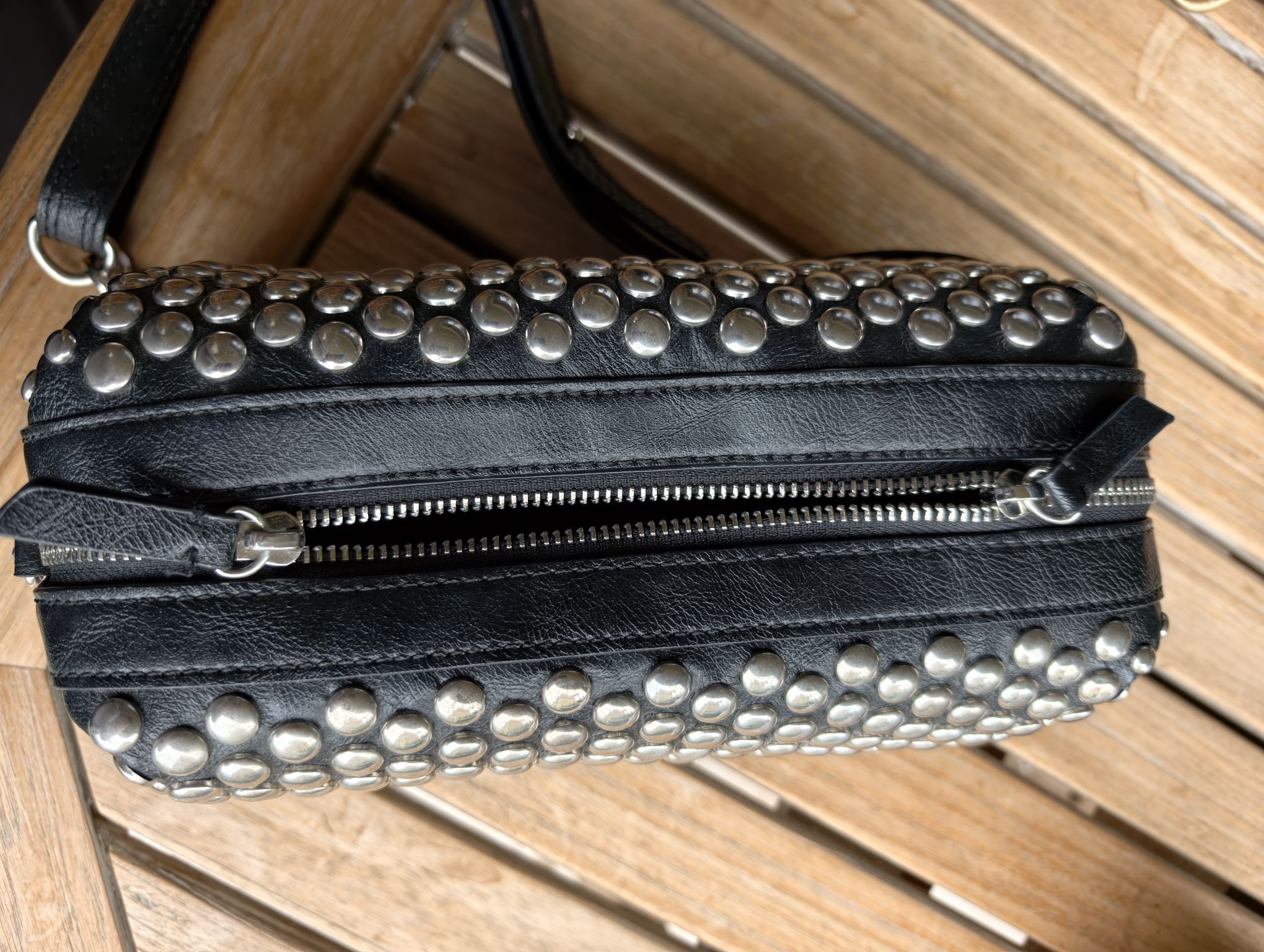 Zara Siyah Stud Detaylı Çanta — görsel 8/9