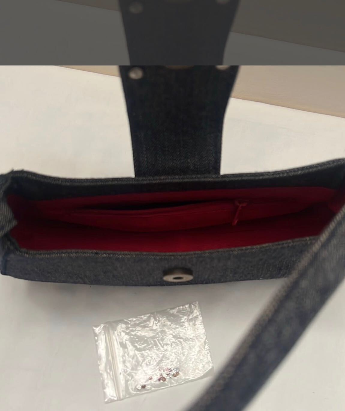 Guess Taş Detaylı Denim Omuz Çantası — görsel 7/9