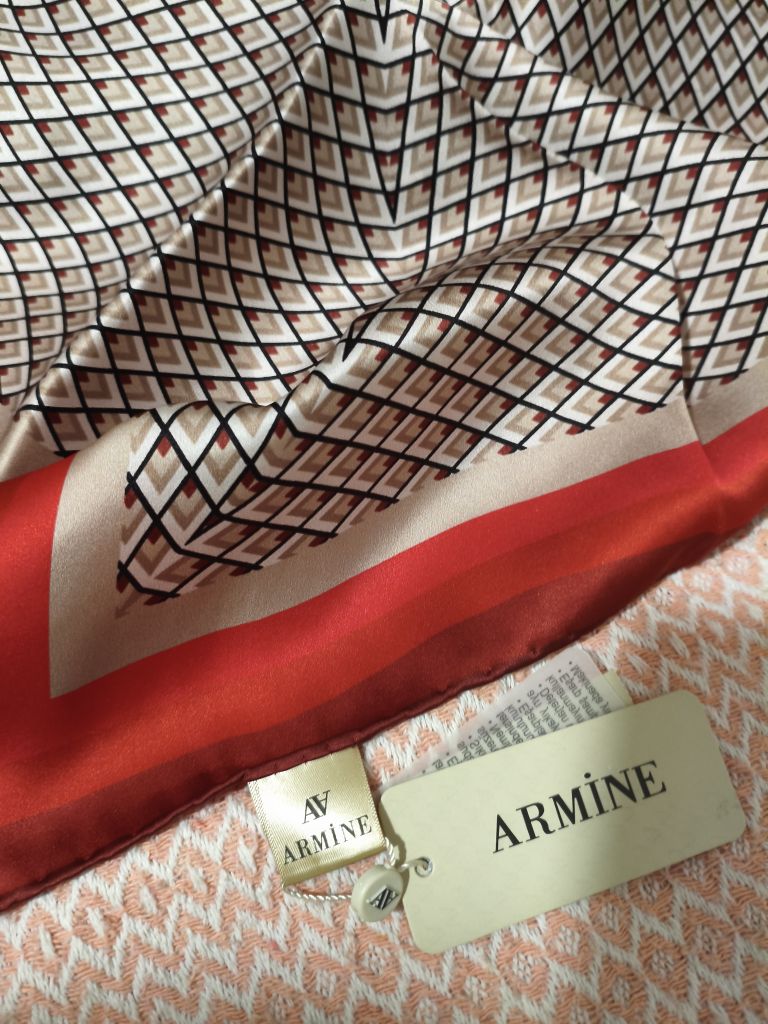 Armine İpek eşarp — görsel 8/11