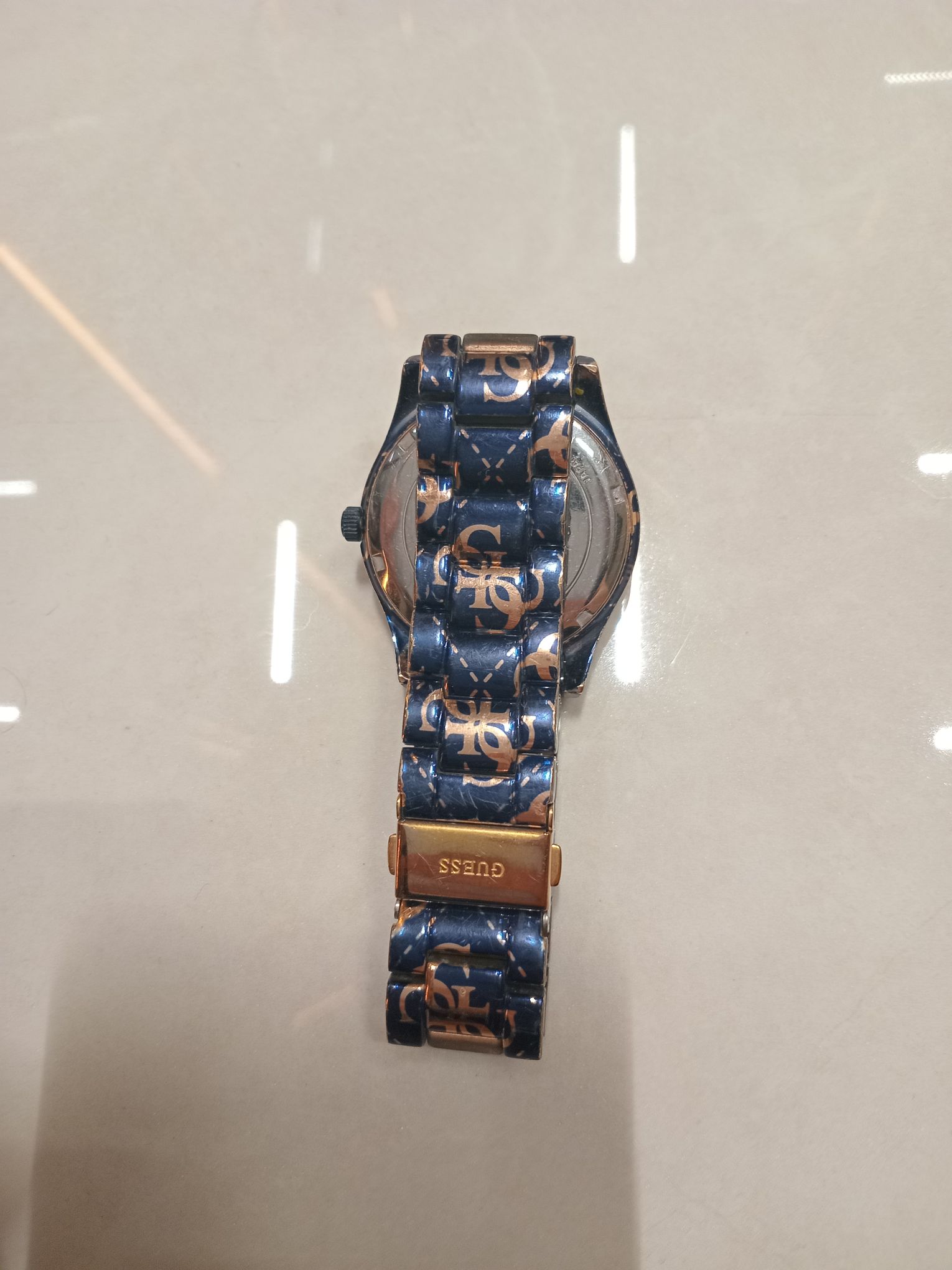 guess saat — görsel 2/5