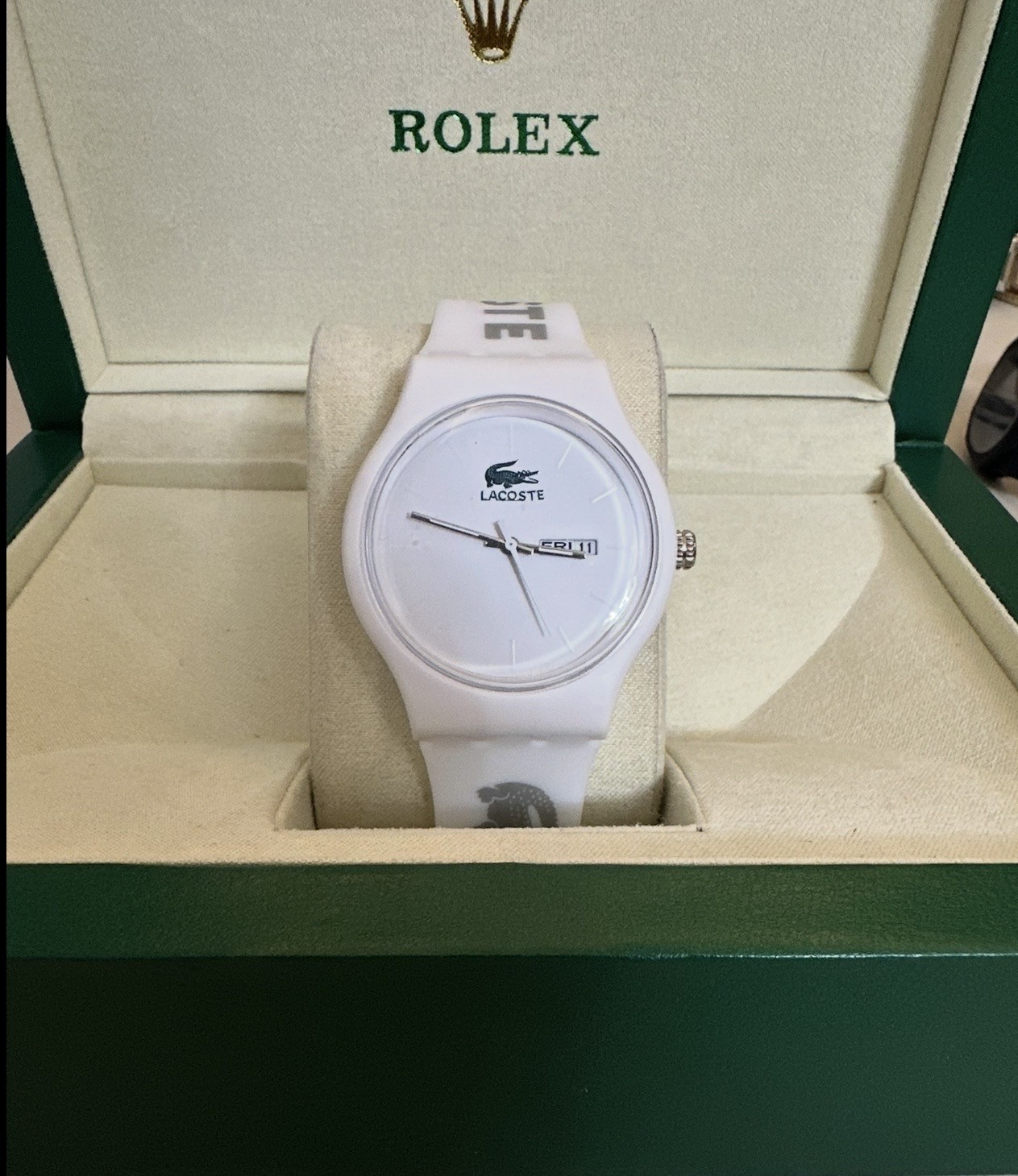 LACOSTE PREMİUM SLİKON KORDON SAAT — görsel 2/4