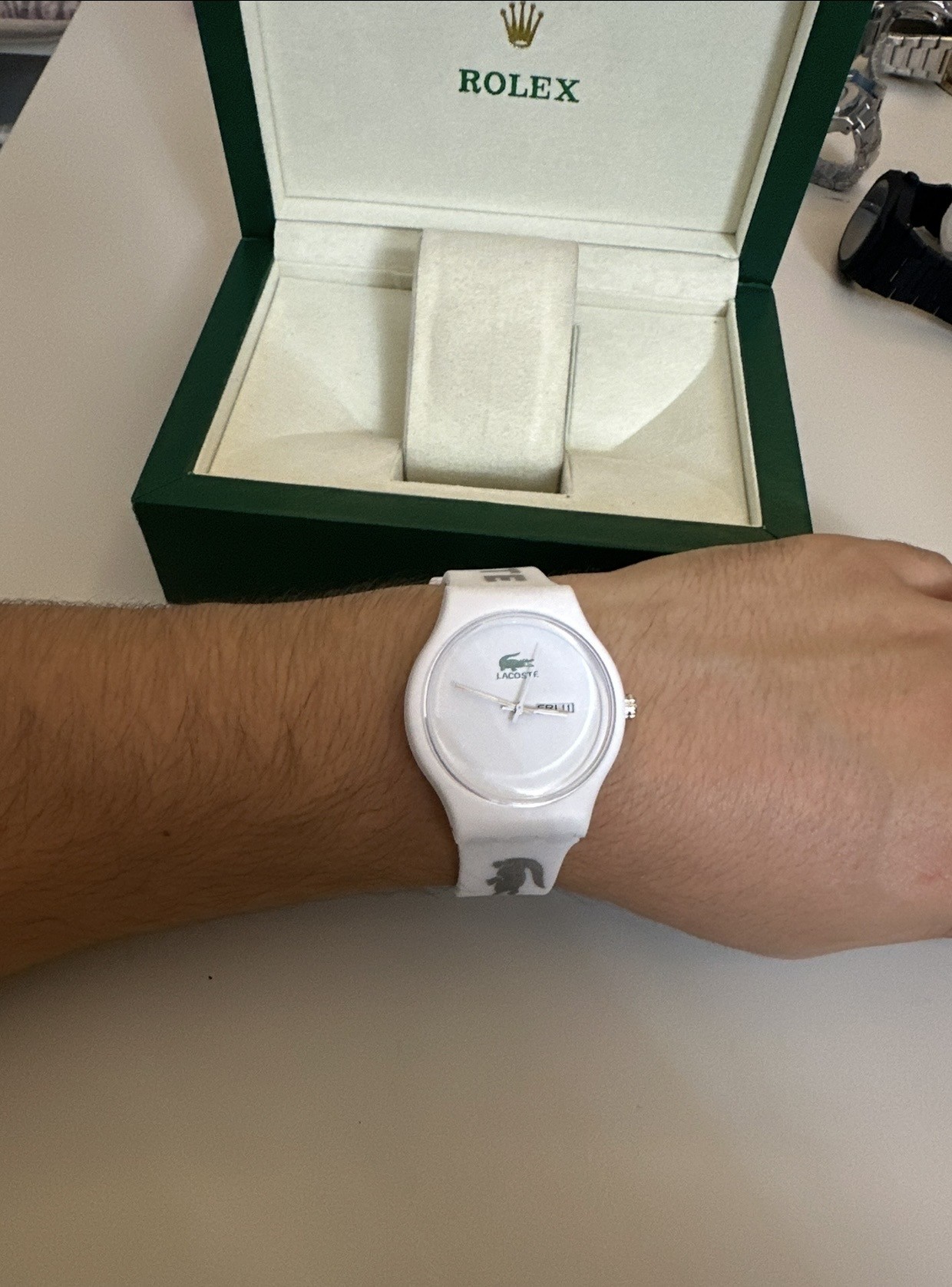LACOSTE PREMİUM SLİKON KORDON SAAT — görsel 4/4