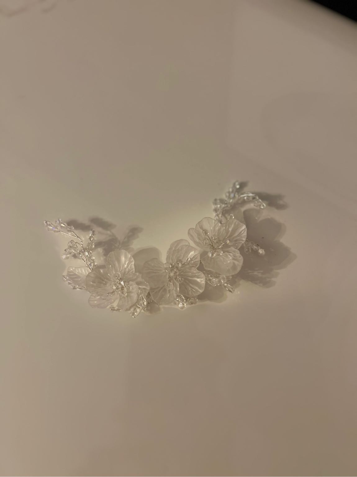 Şeffaf Çiçekli Toka — görsel 2/3