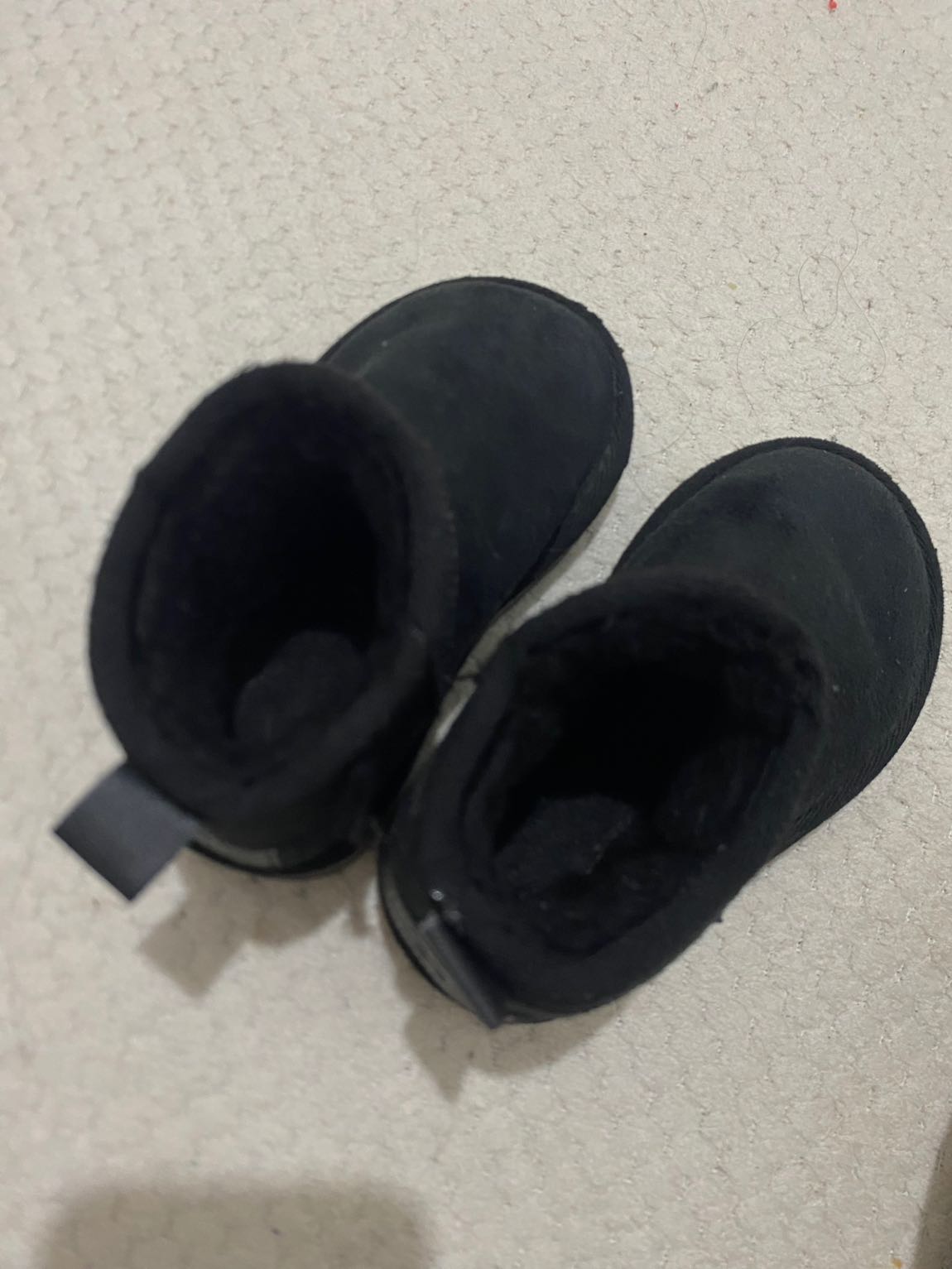 Siyah ugg bot — görsel 4/4