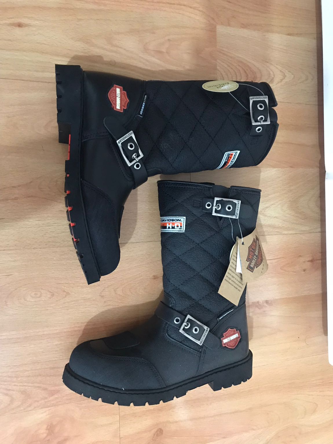 #bot #sandalet #terlik #herşey var — görsel 2/6
