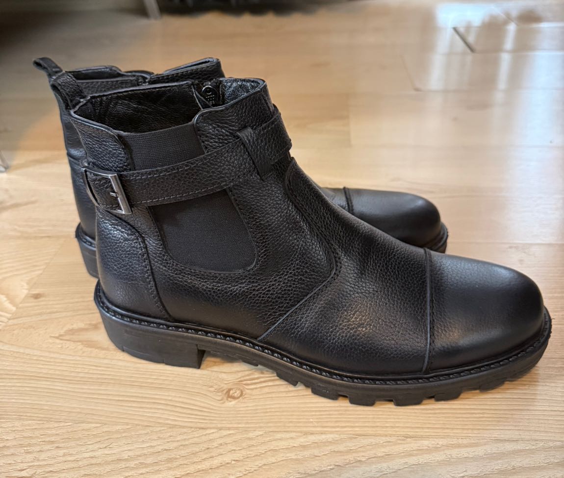 Siyah hakiki deri Erkek Bot — görsel 4/4