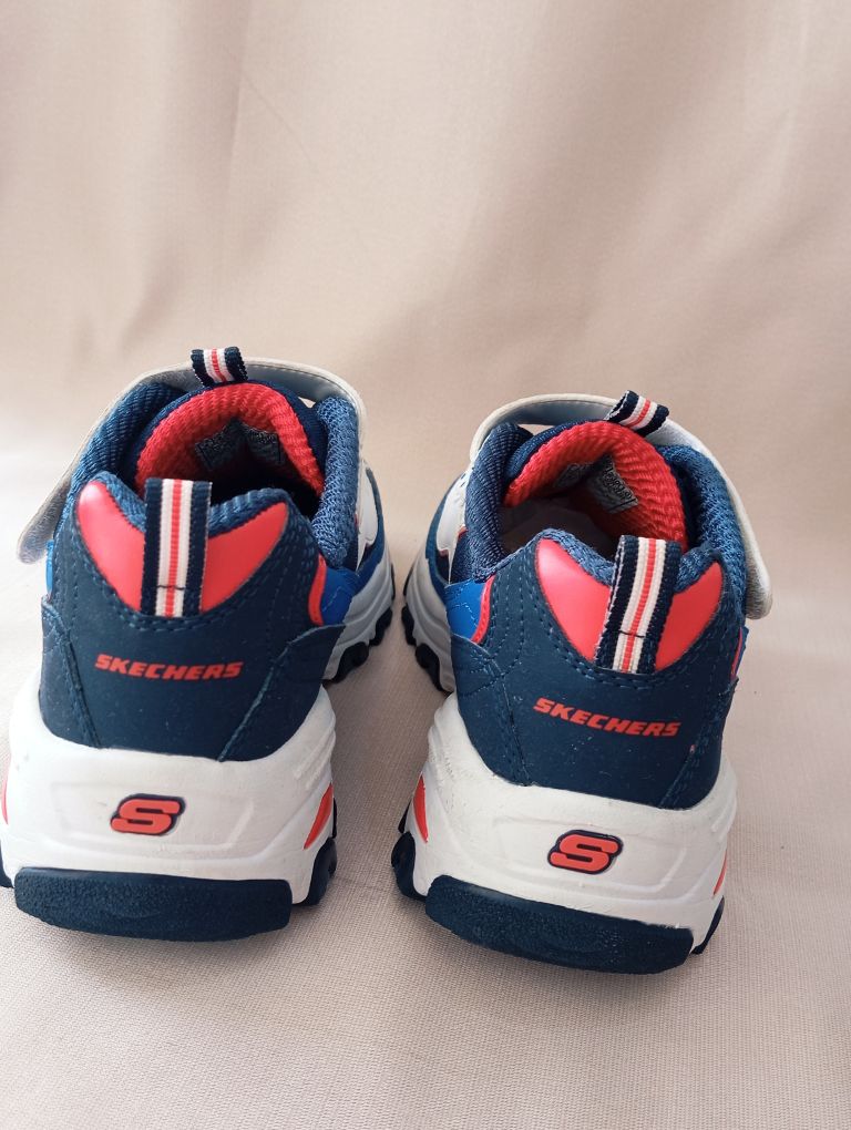 Skechers ayakkabı — görsel 8/10