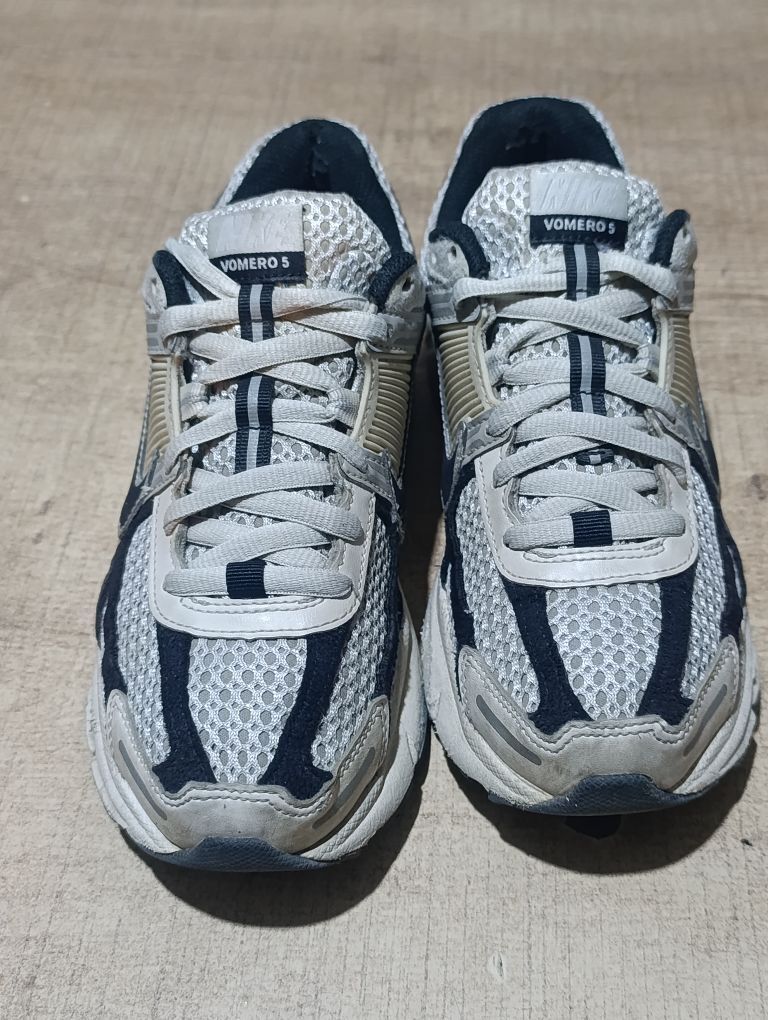 Nike Vomero 5 Koşu Ayakkabısı — görsel 3/8