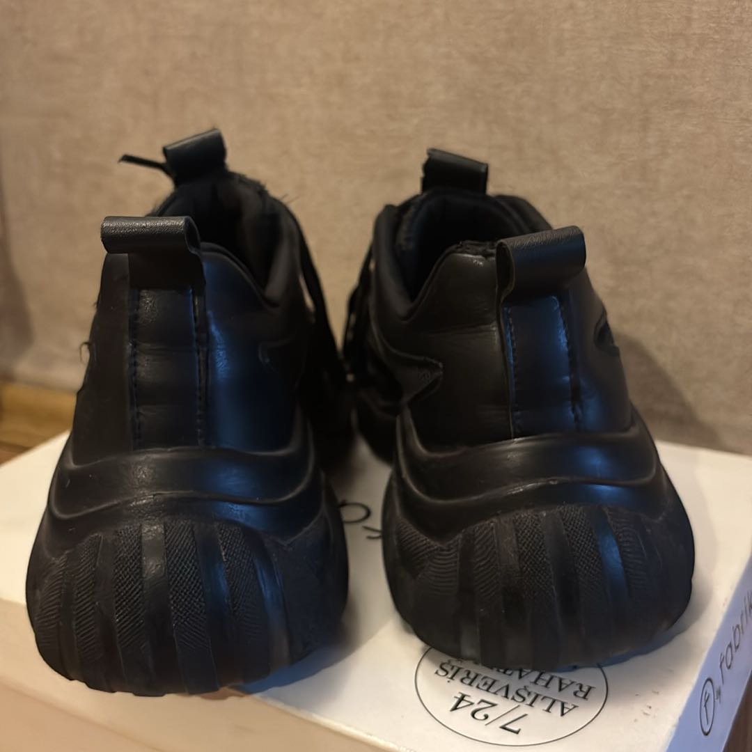 Fabrika Siyah Sneaker Ayakkabı — görsel 7/11