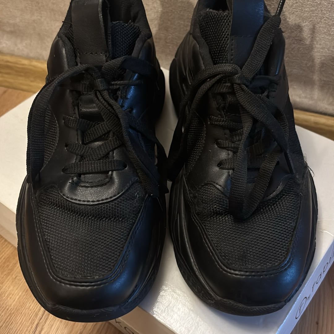 Fabrika Siyah Sneaker Ayakkabı — görsel 2/11