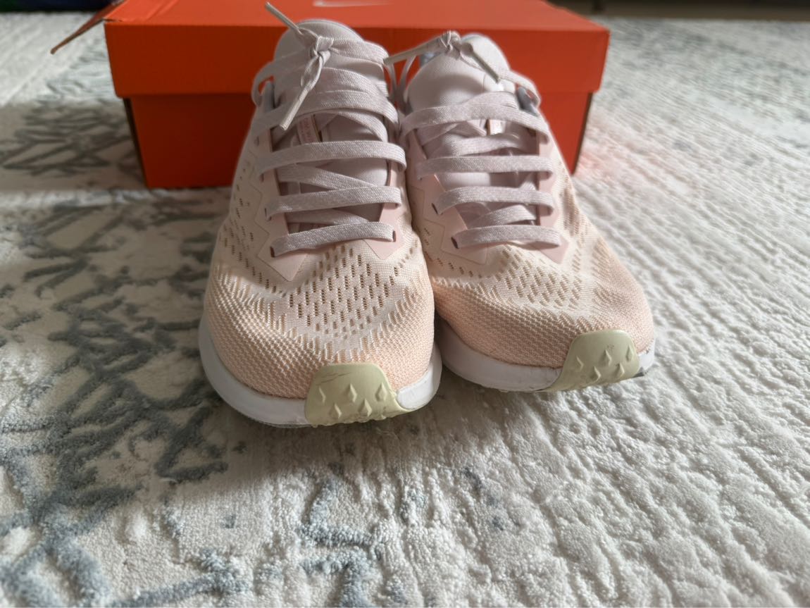 Nike Pembe Spor Ayakkabı — görsel 2/5