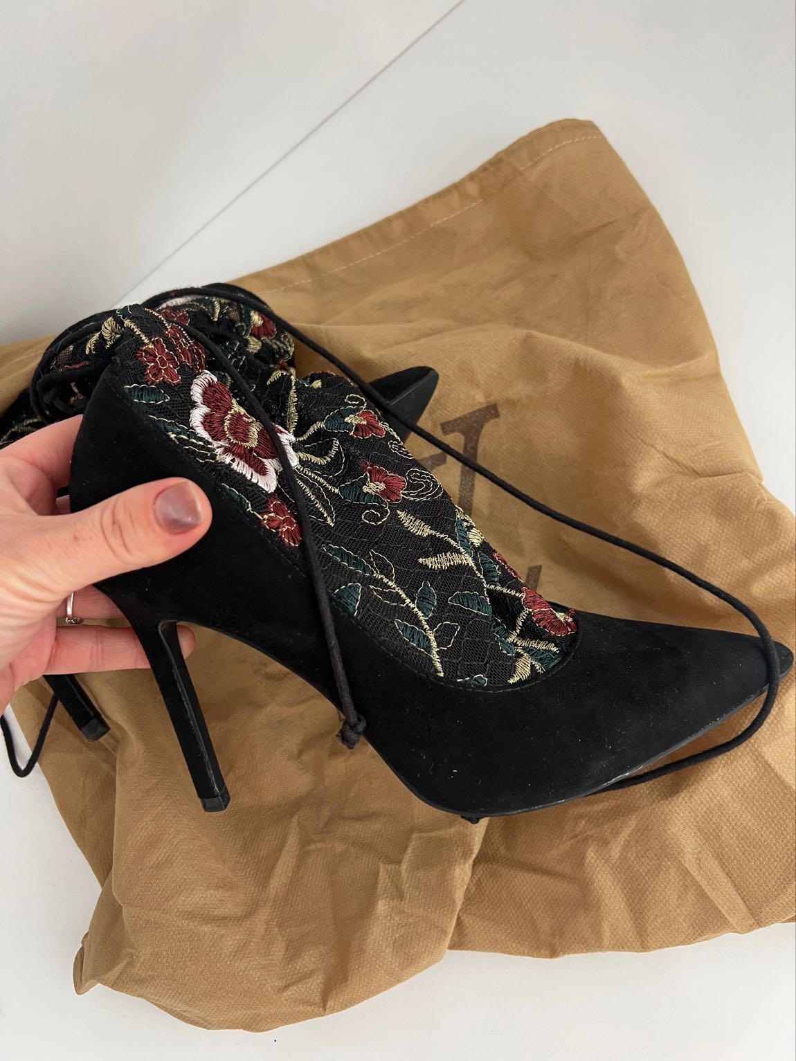Çiçek Desenli Stiletto — görsel 6/7