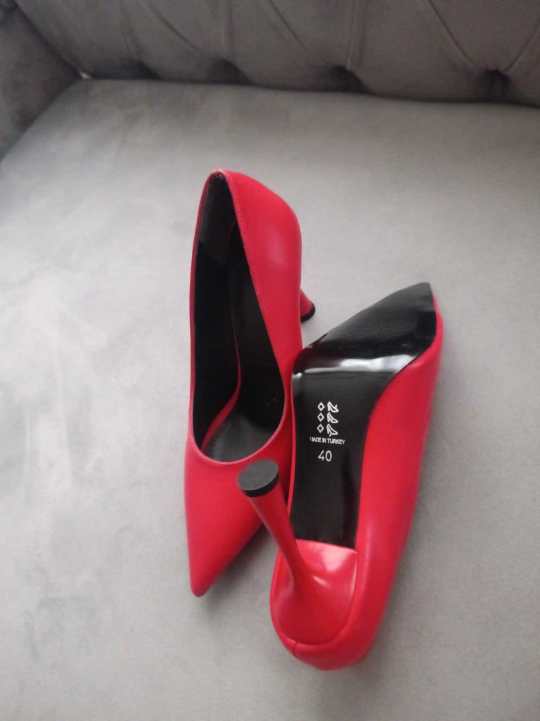 Diğer Stiletto — görsel 3/3
