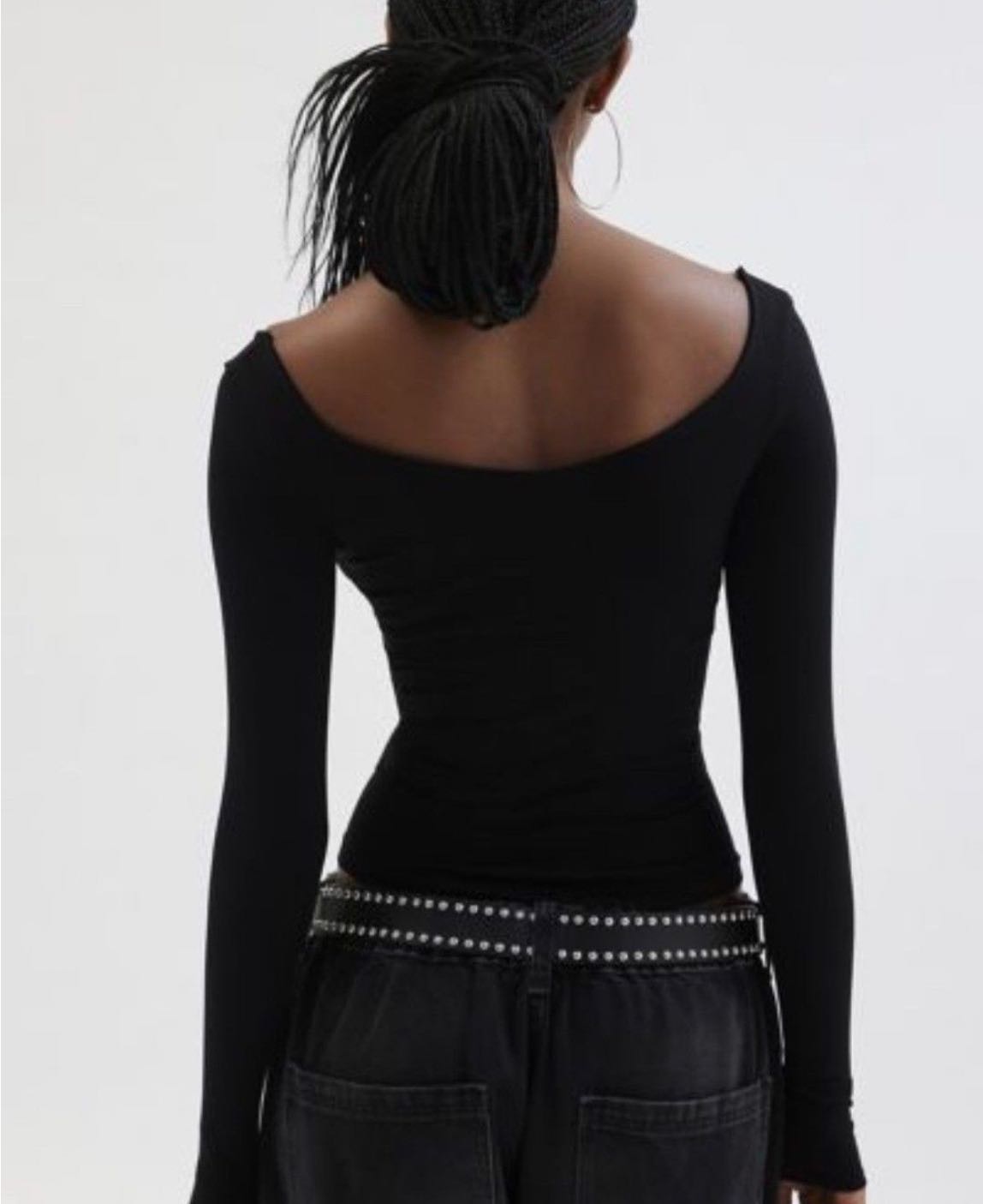 Urban Outfitters Bluz — görsel 2/2