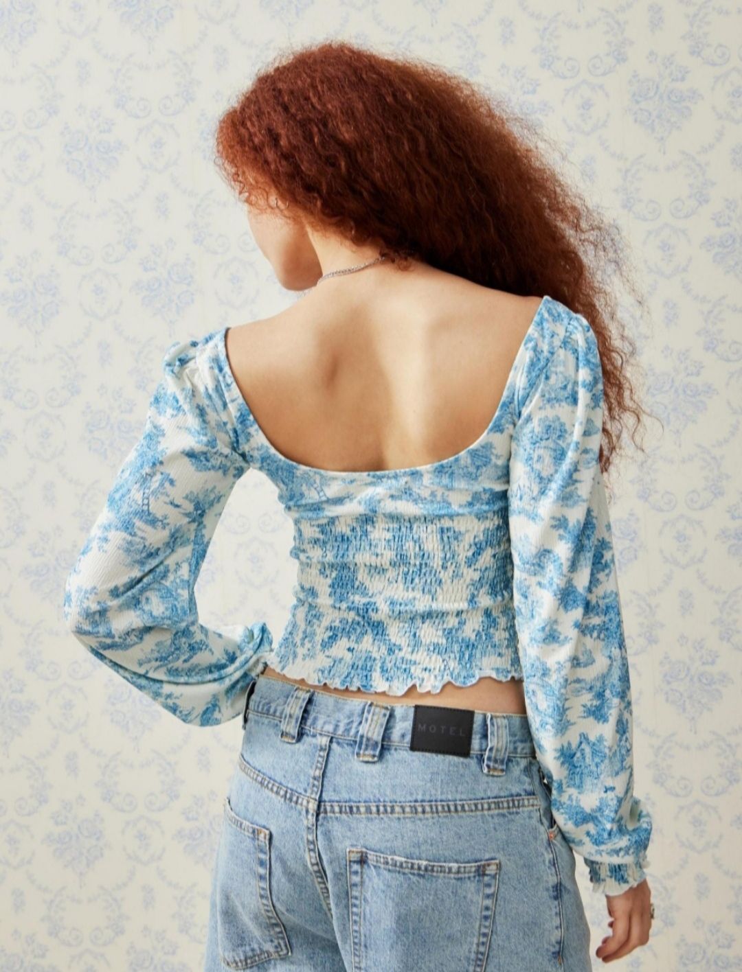 Urban Outfitters Mavi Desenli Bluz — görsel 2/4
