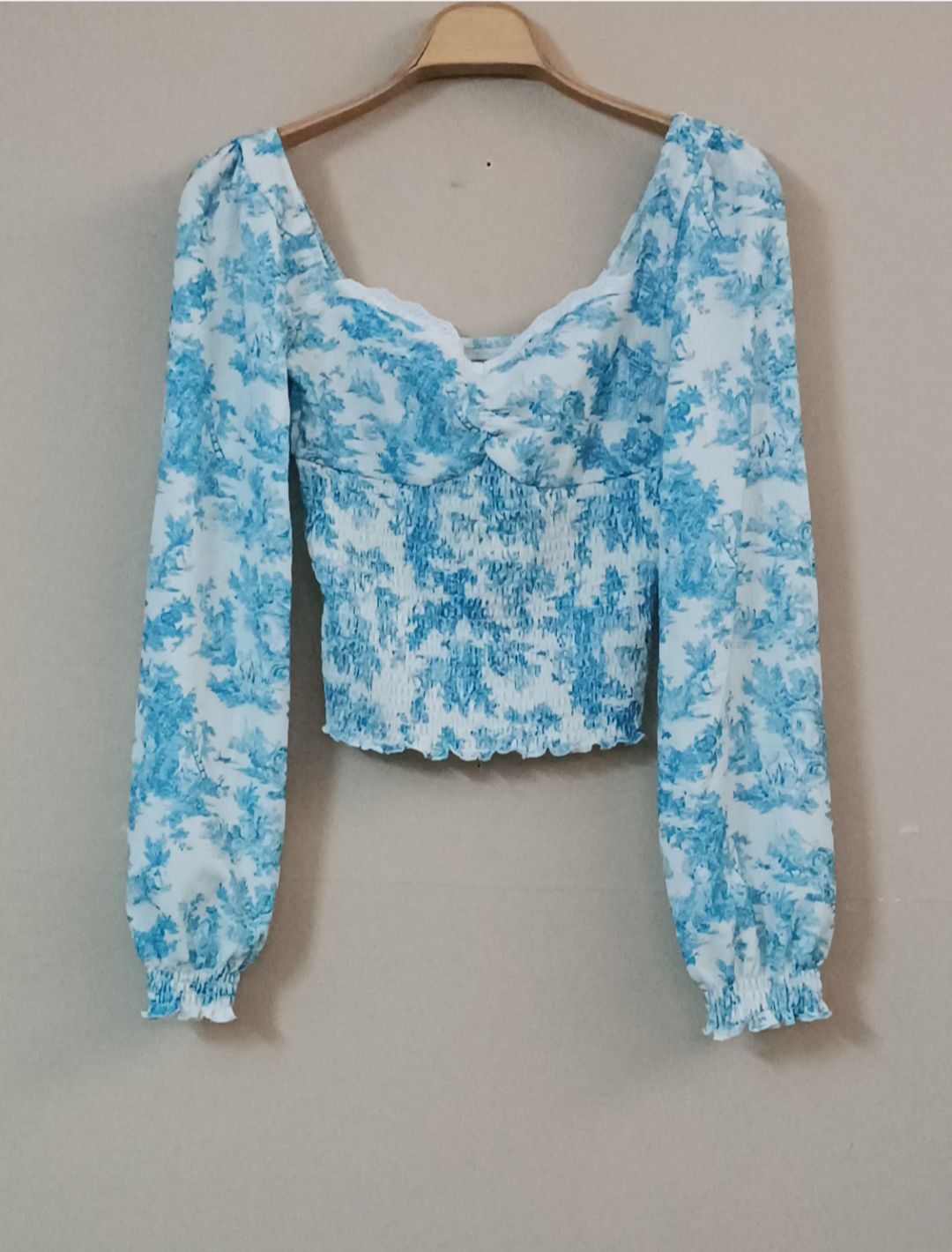 Urban Outfitters Mavi Desenli Bluz — görsel 4/4